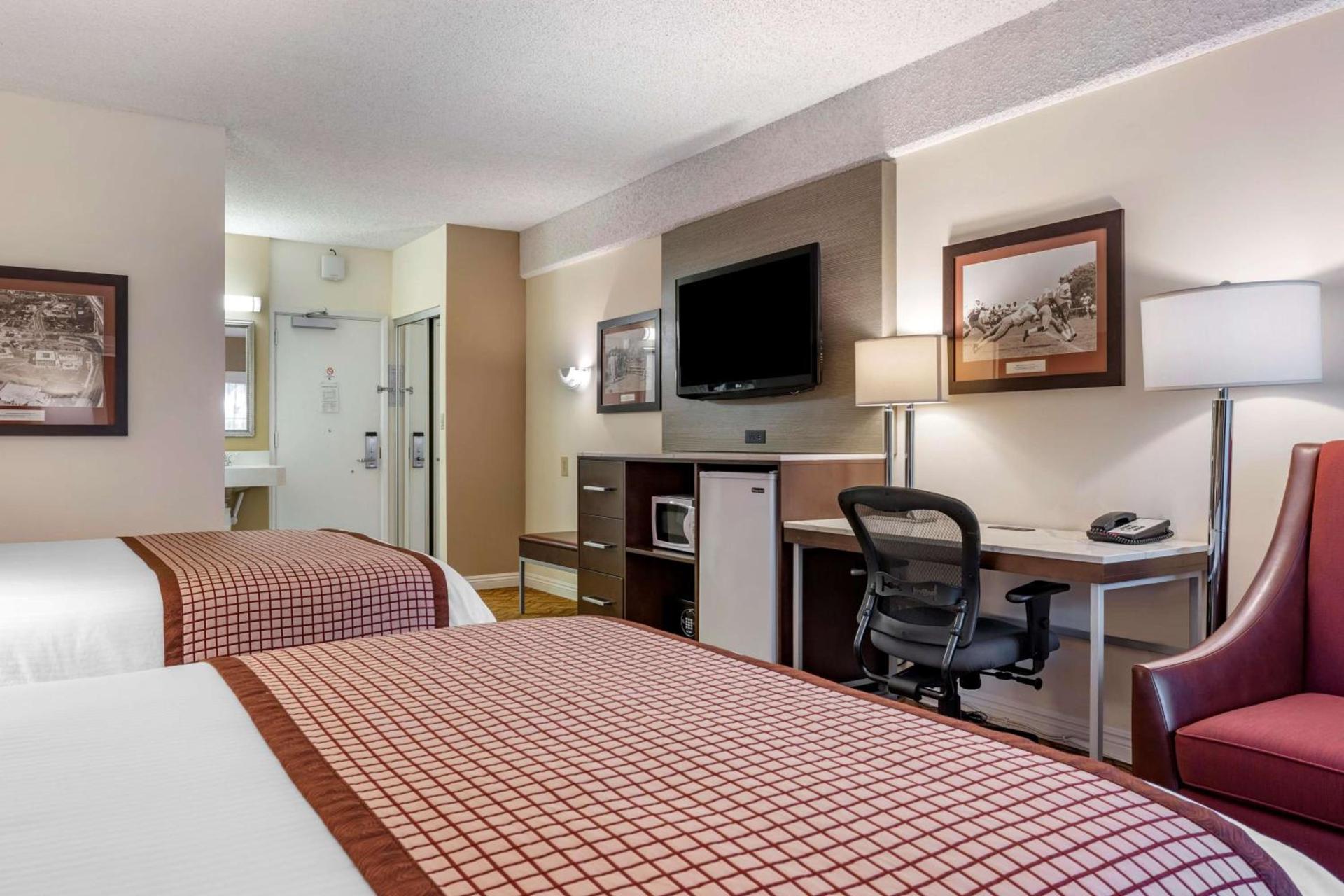 Best Western Plus Thousand Oaks Inn photo 20