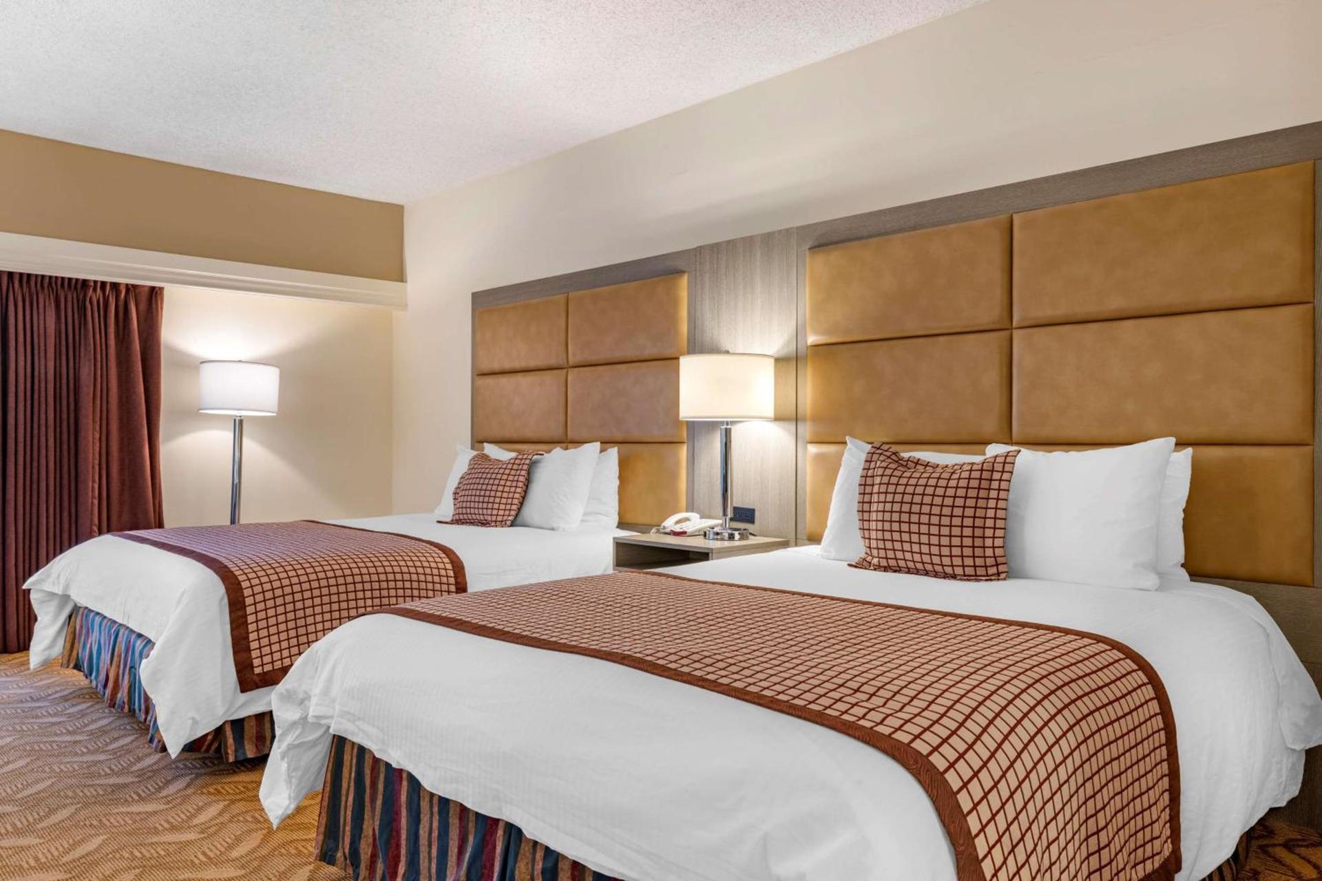 Best Western Plus Thousand Oaks Inn photo 8