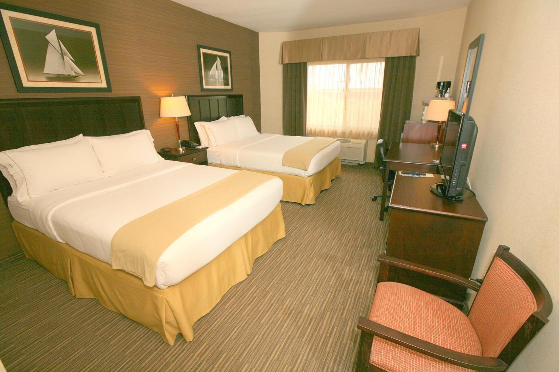 Holiday Inn Express San Diego South - Chula Vista by IHG photo 32
