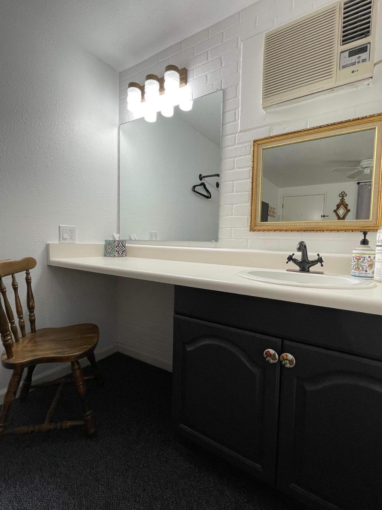 The Aztec Motel & Creative Space photo 55