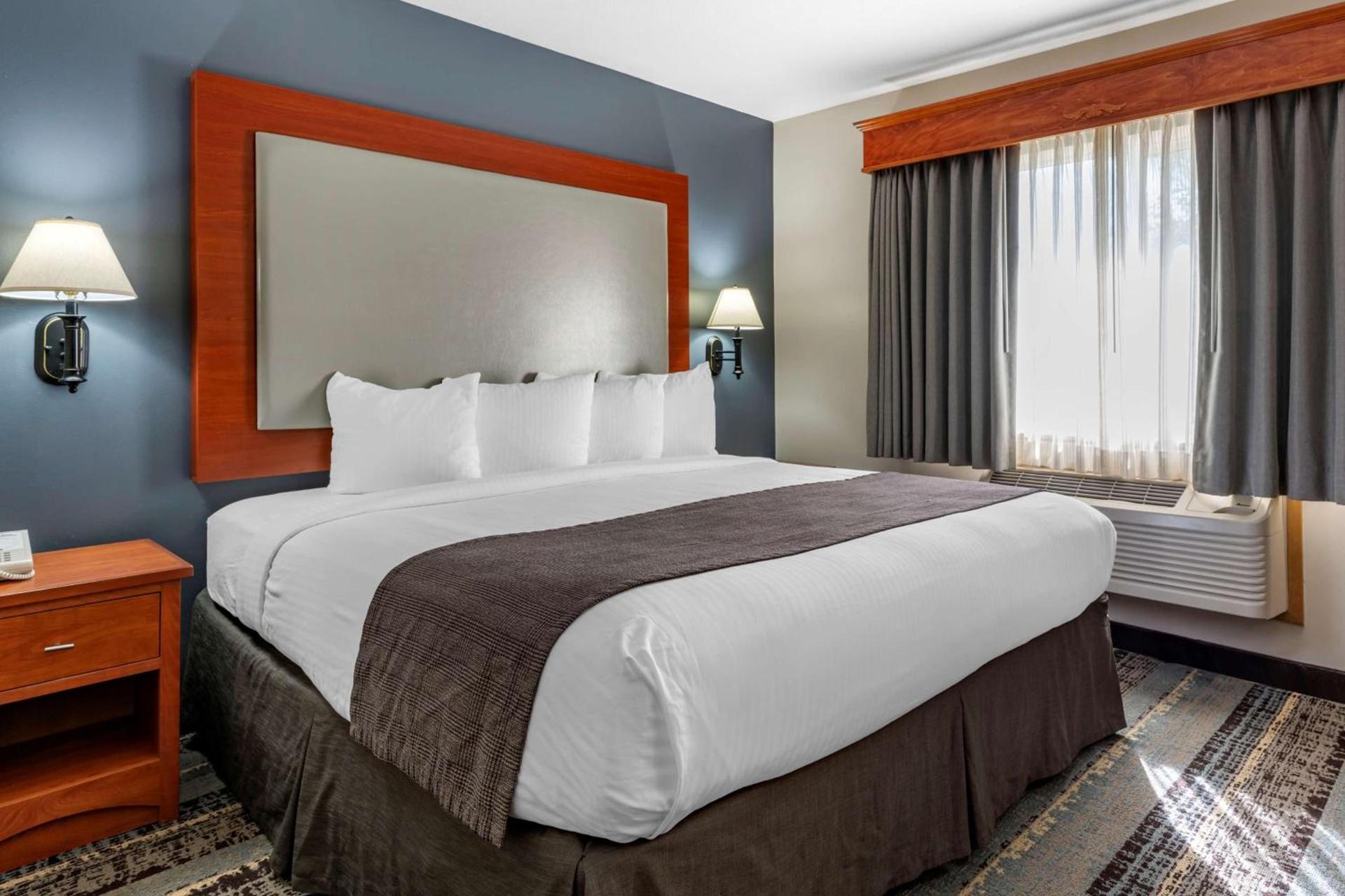 Best Western Newberg Inn photo 17