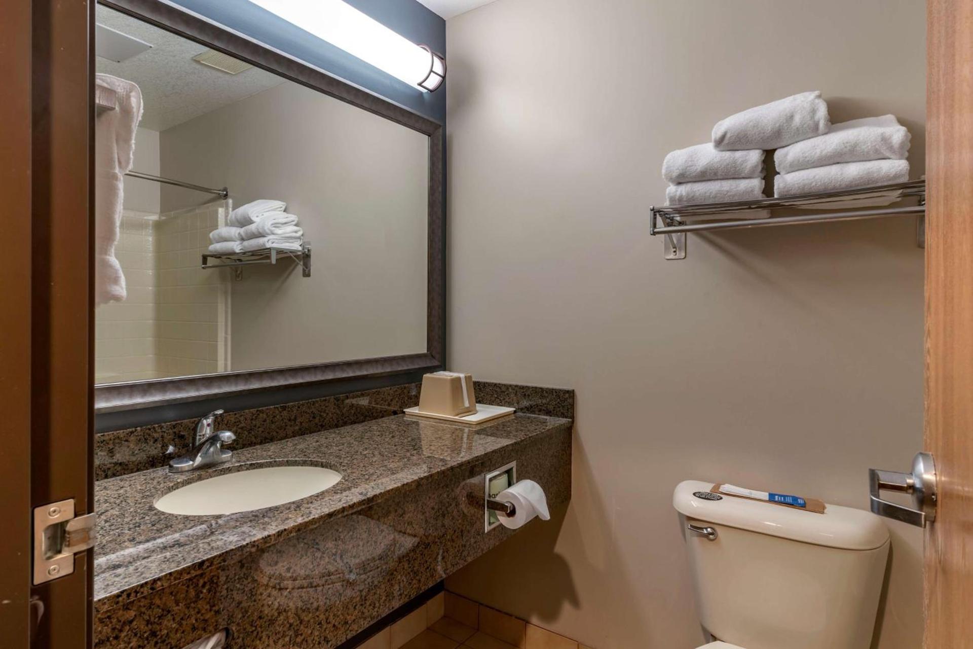 Best Western Newberg Inn photo 39