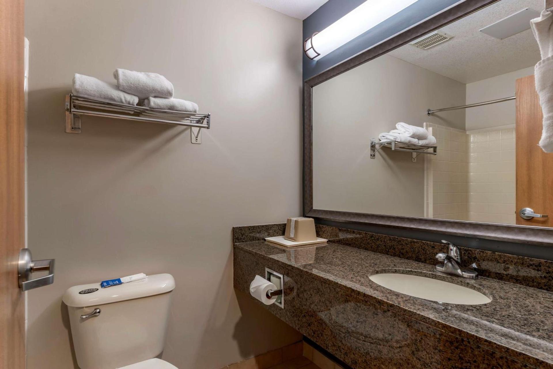 Best Western Newberg Inn photo 40