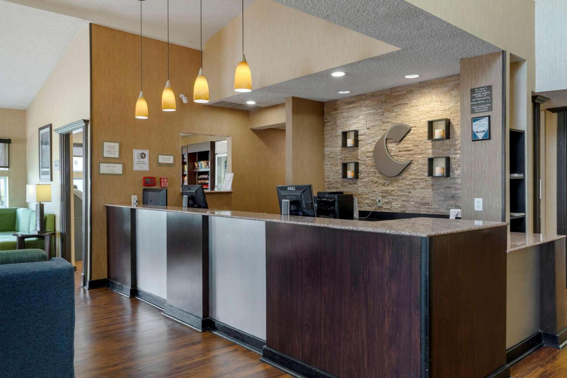 Comfort Suites DFW Airport photo 5