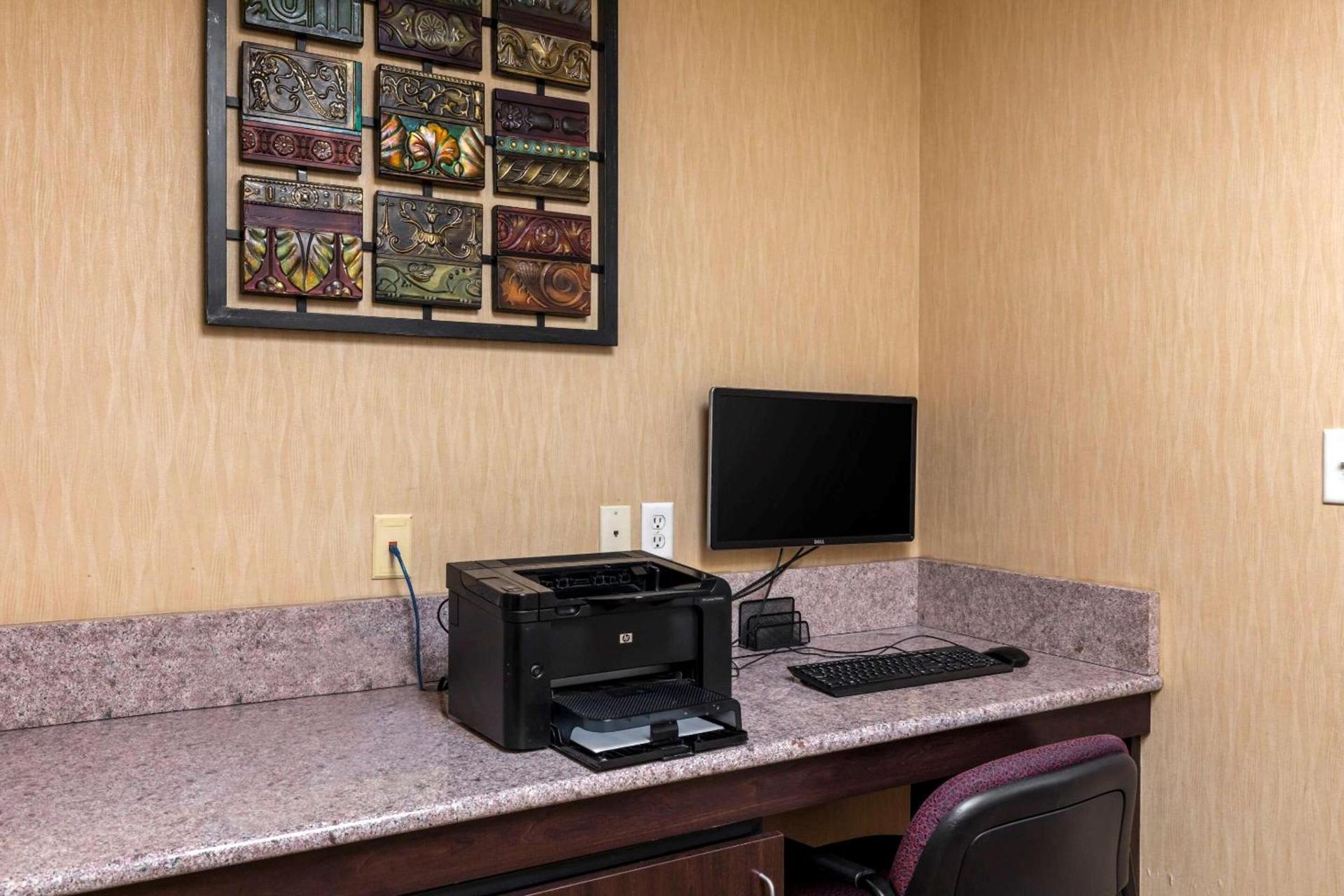 Comfort Suites DFW Airport photo 26