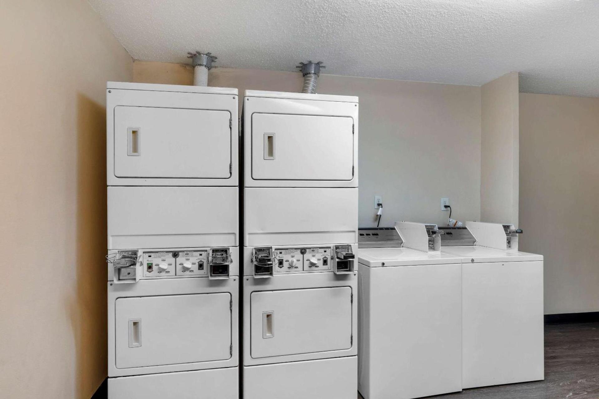 Comfort Suites DFW Airport photo 30