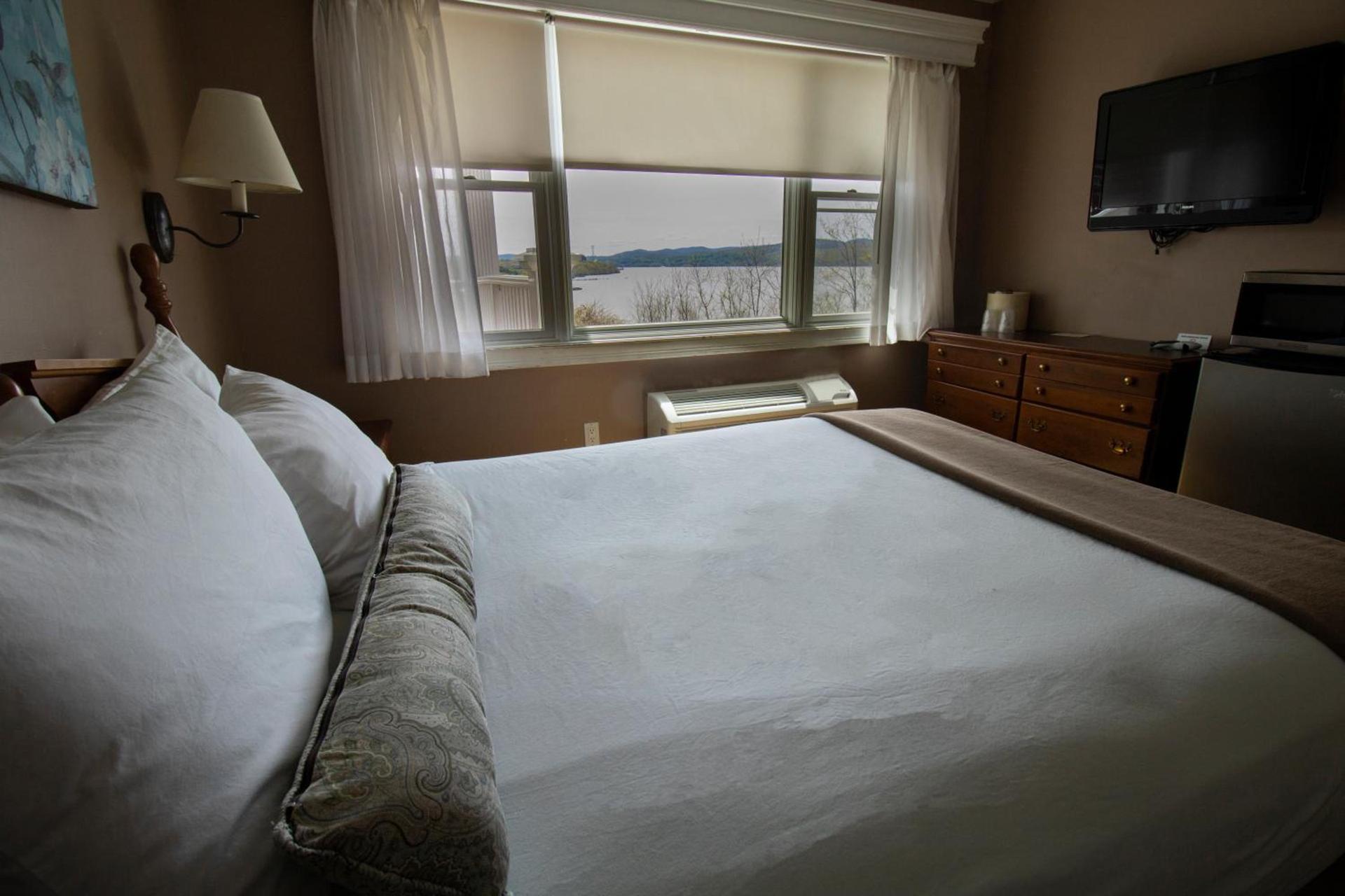 Inn on the Hudson photo 26