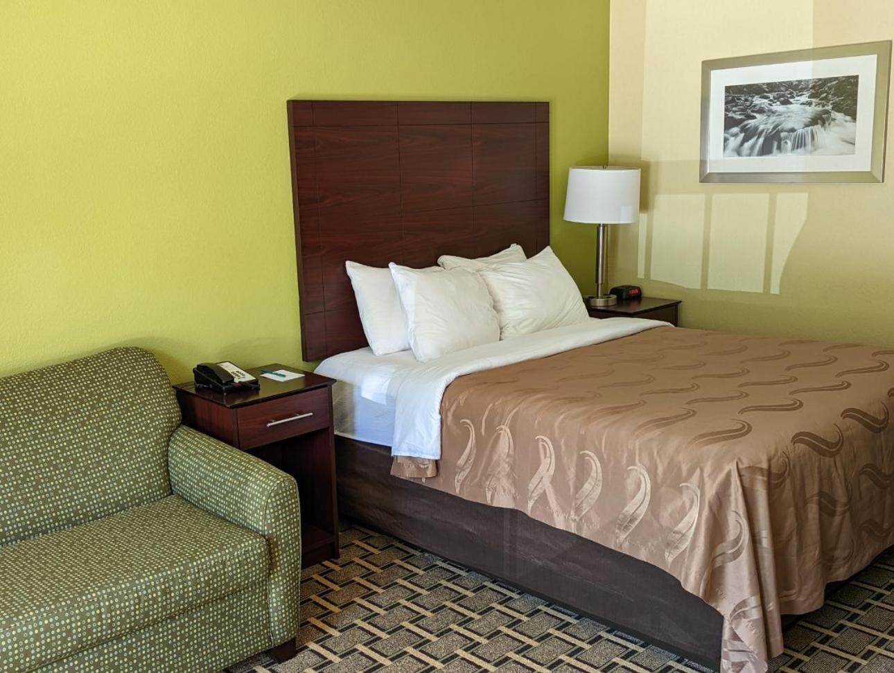 Quality Inn Cherokee Riverside photo 35