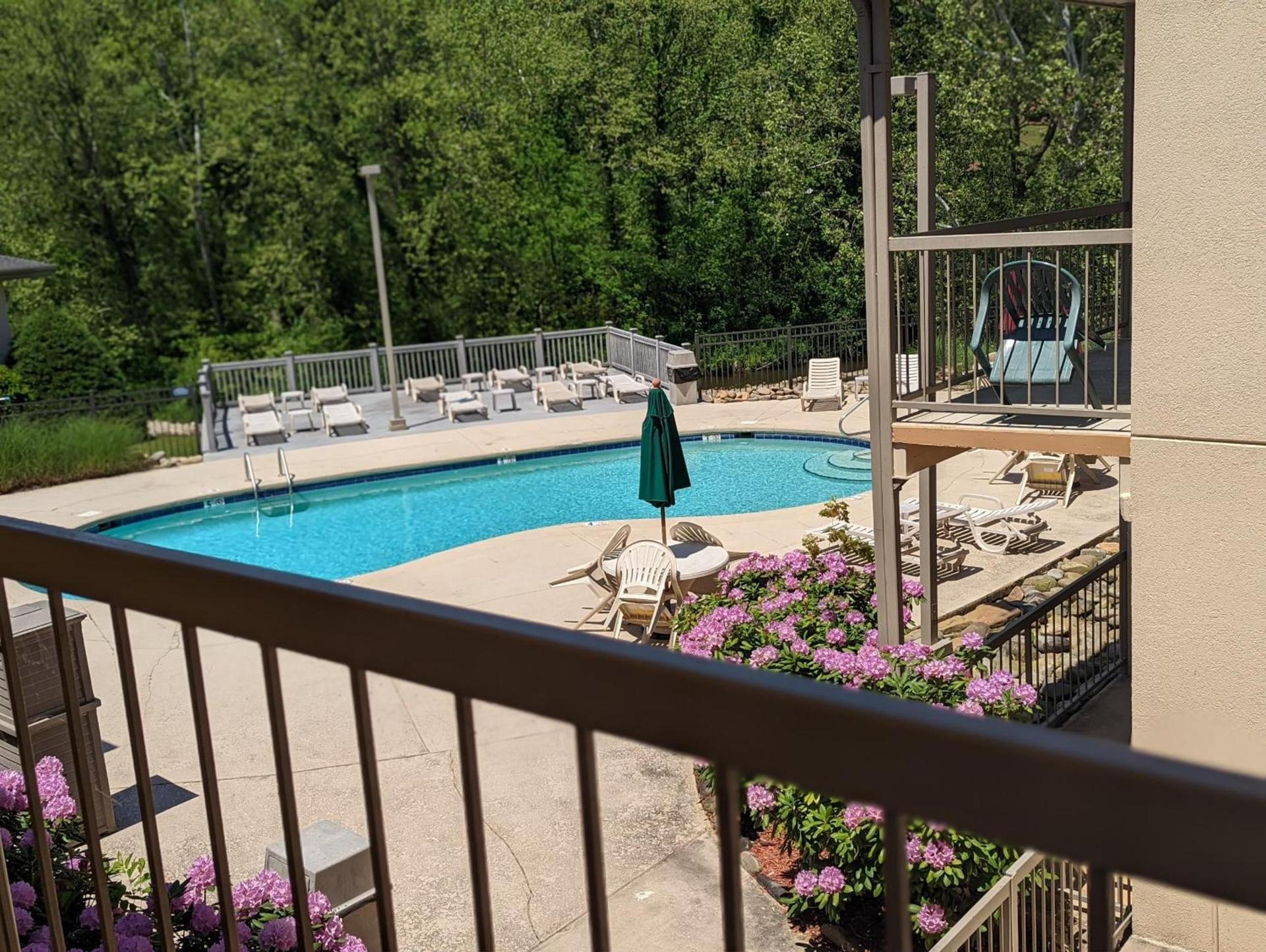 Quality Inn Cherokee Riverside photo 38