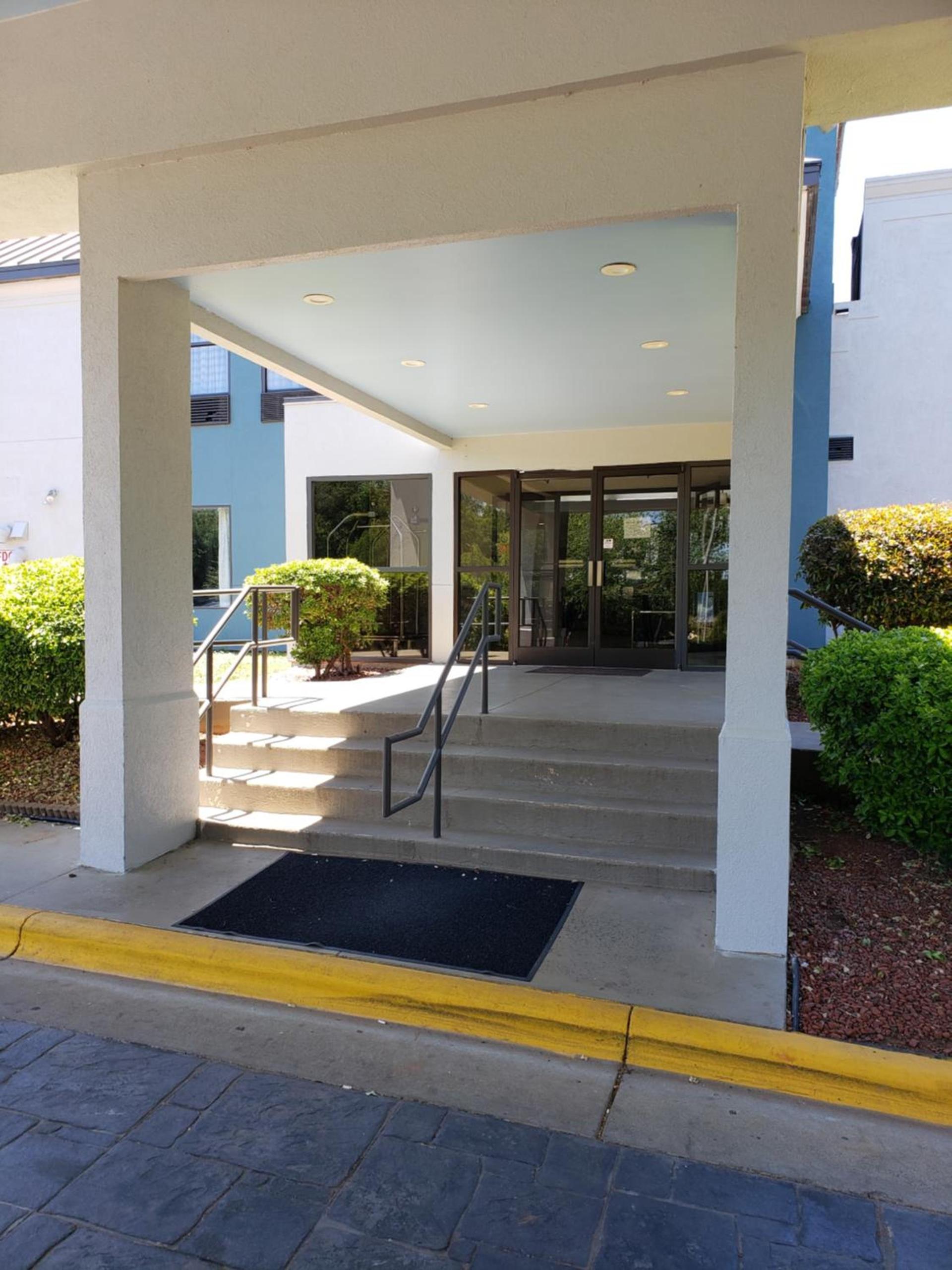 Quality Inn & Suites Clemmons I-40 photo 4