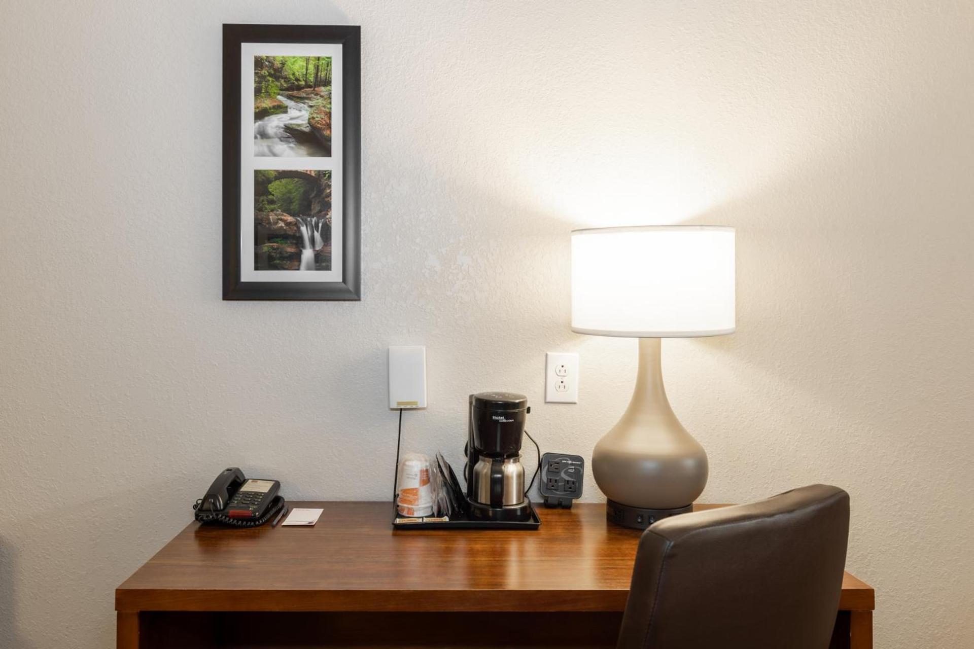 Comfort Suites Troy-I75 photo 53