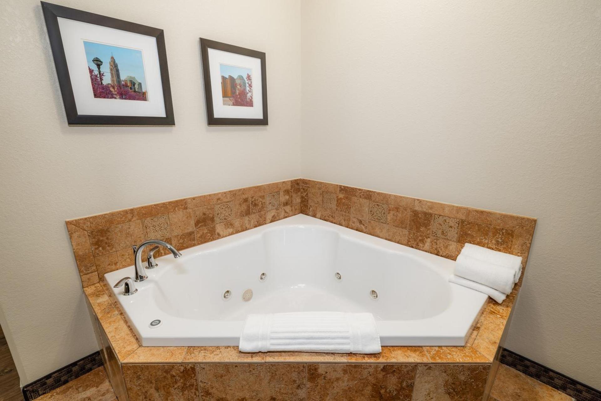 Comfort Suites Troy-I75 photo 46
