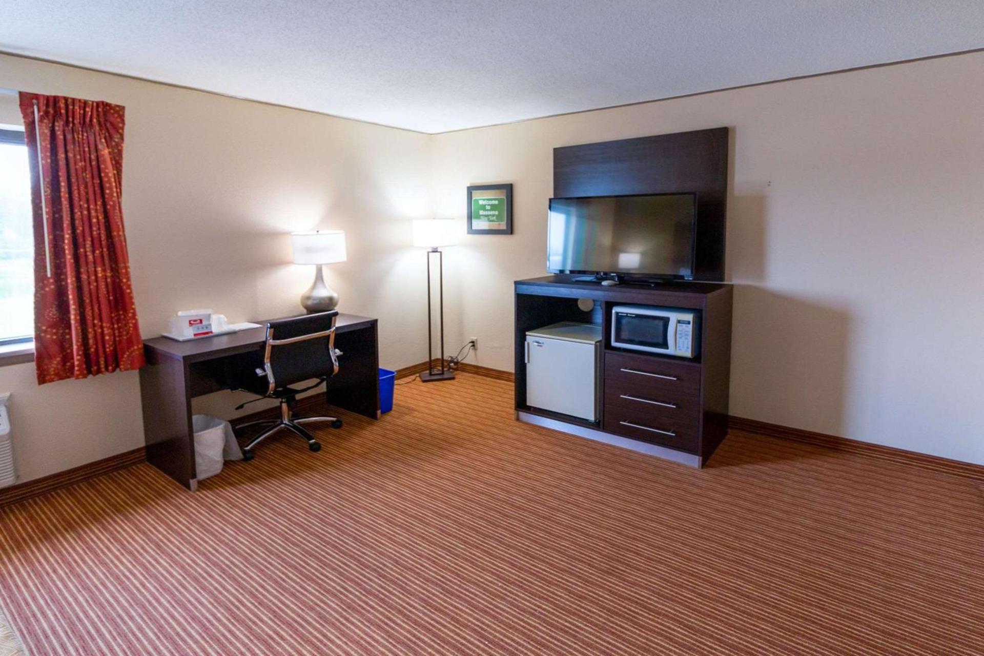 SureStay by Best Western Massena photo 9