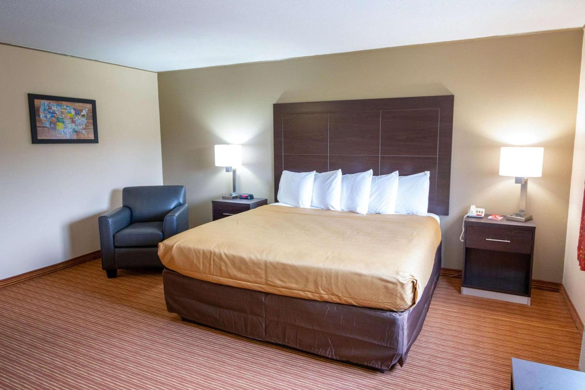 SureStay by Best Western Massena photo 10