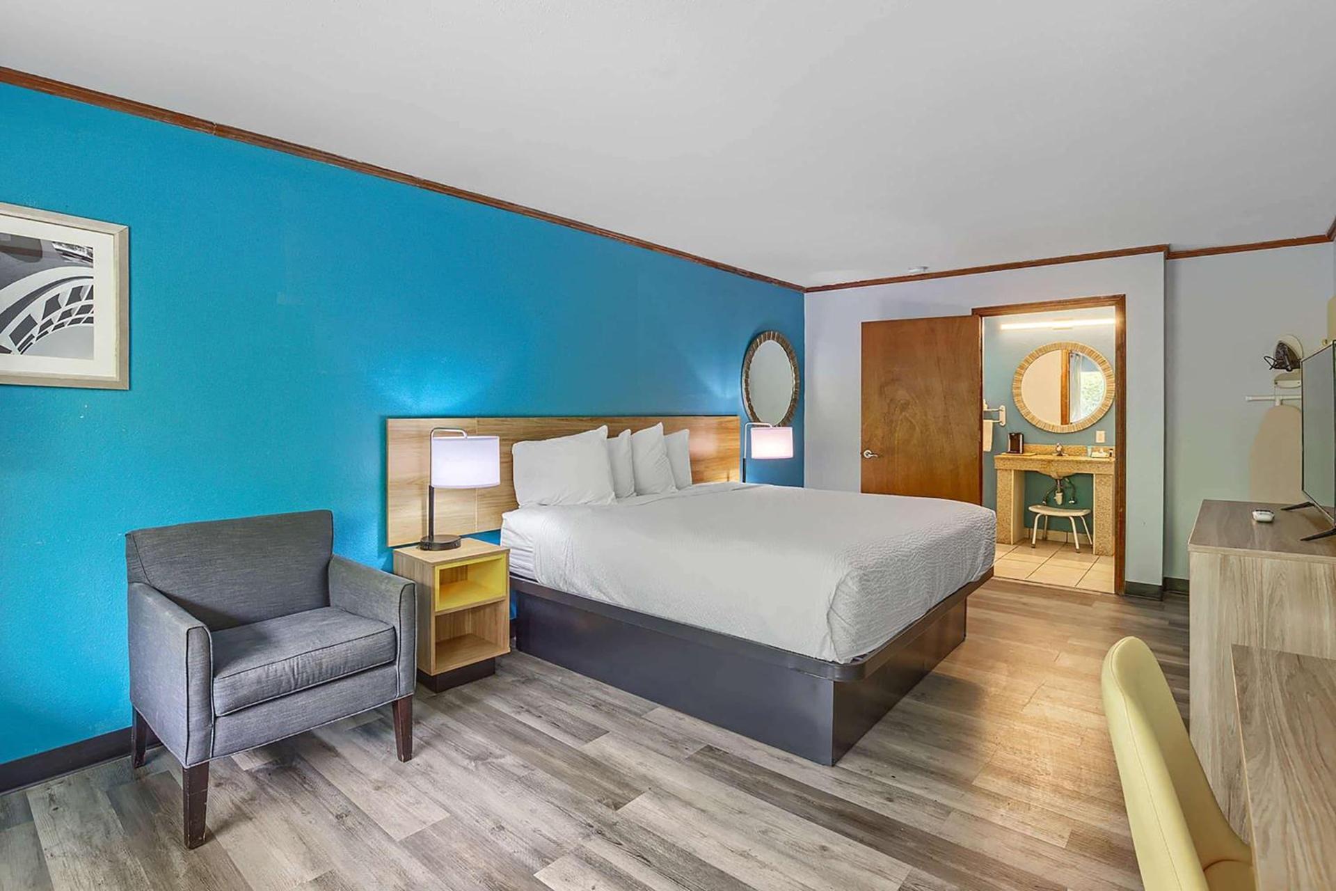 Days Inn by Wyndham Foley - North Gulf Shores photo 4