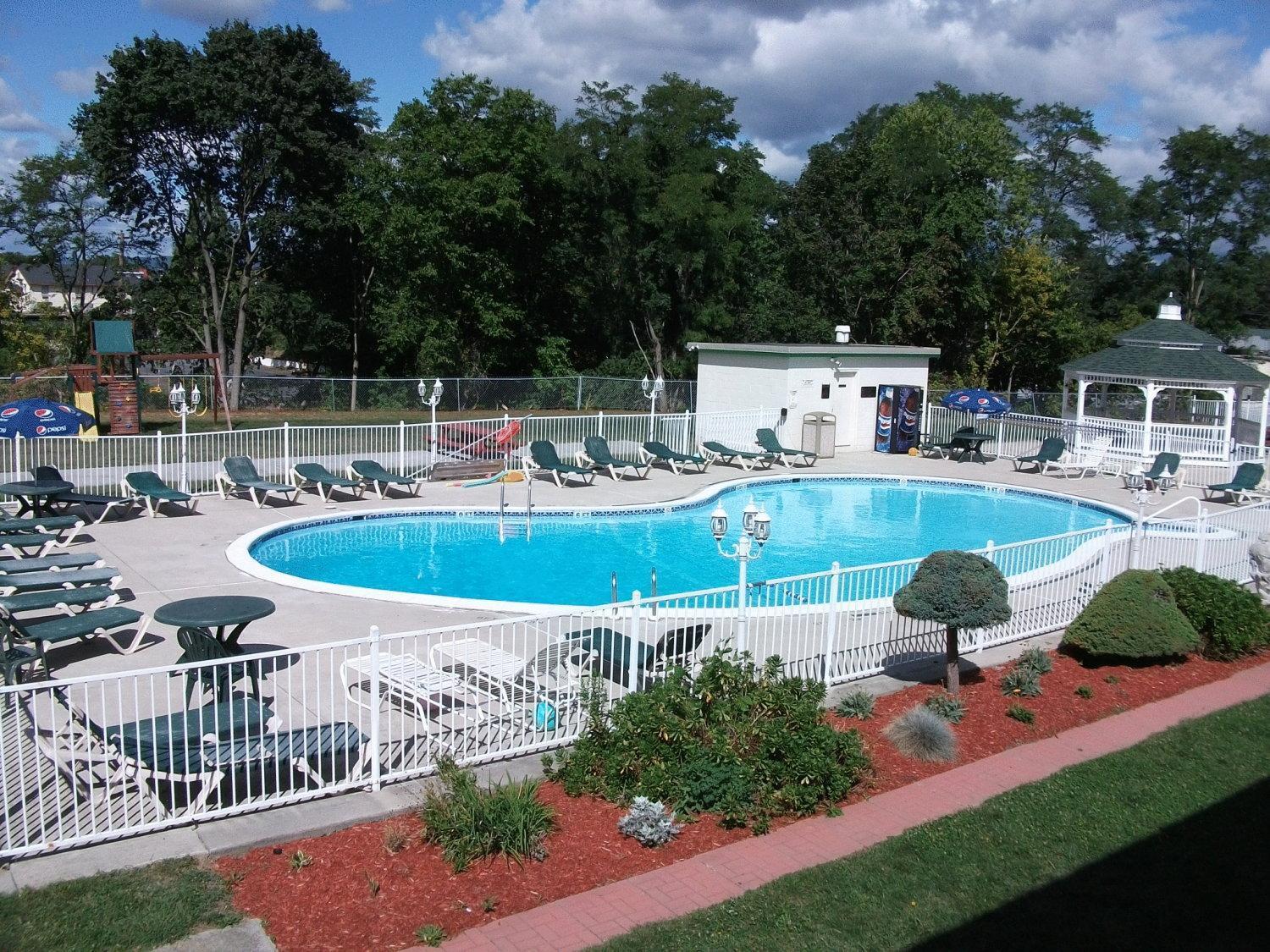 Days Inn By Wyndham Carlisle North photo 55
