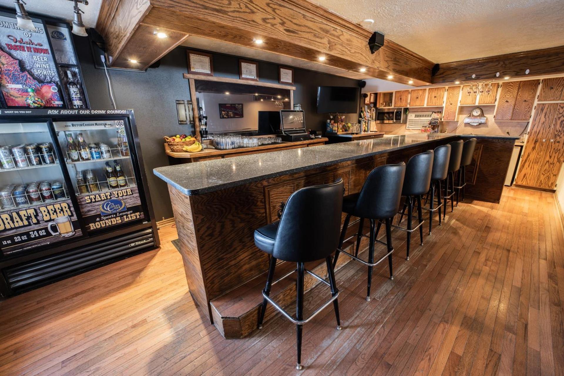 Clover Creek Inn photo 11