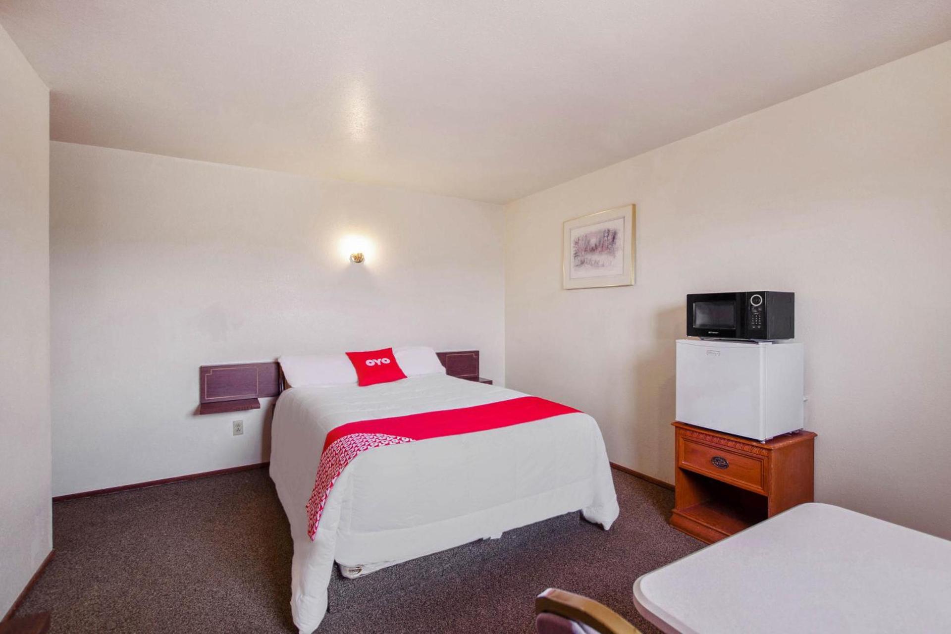 OYO Hotel Cheyenne Wells - US 40 photo 66