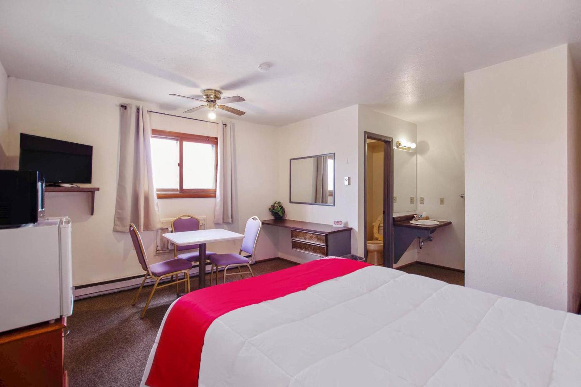 OYO Hotel Cheyenne Wells - US 40 photo 63