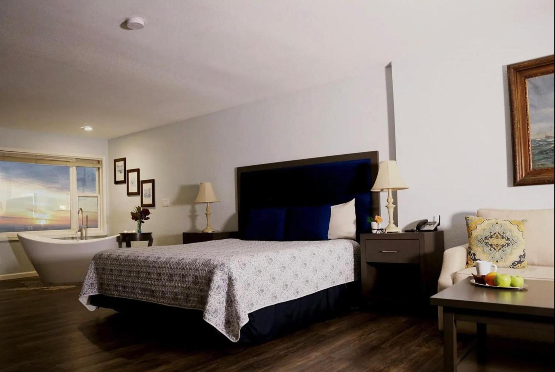 Hotel Breakers photo 11
