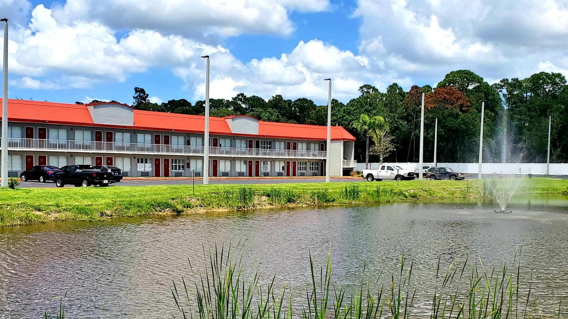 Vero Beach Inn & Suites Vero Beach I-95 — hotel in Vero Beach