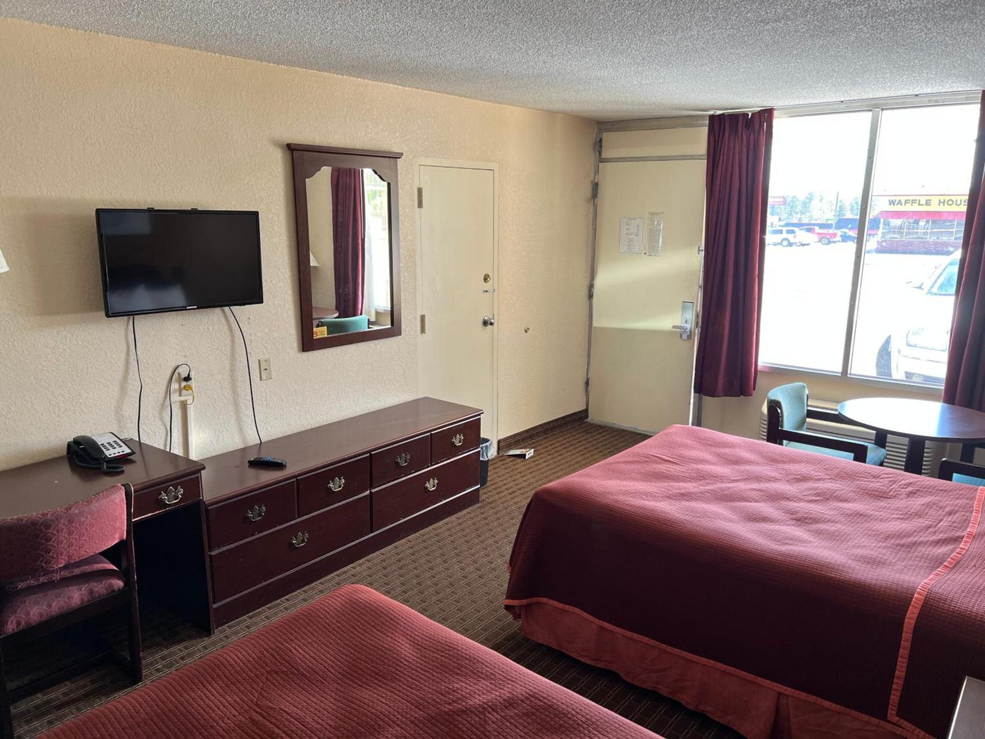 Rodeway Inn Cleveland TN I-75 photo 32