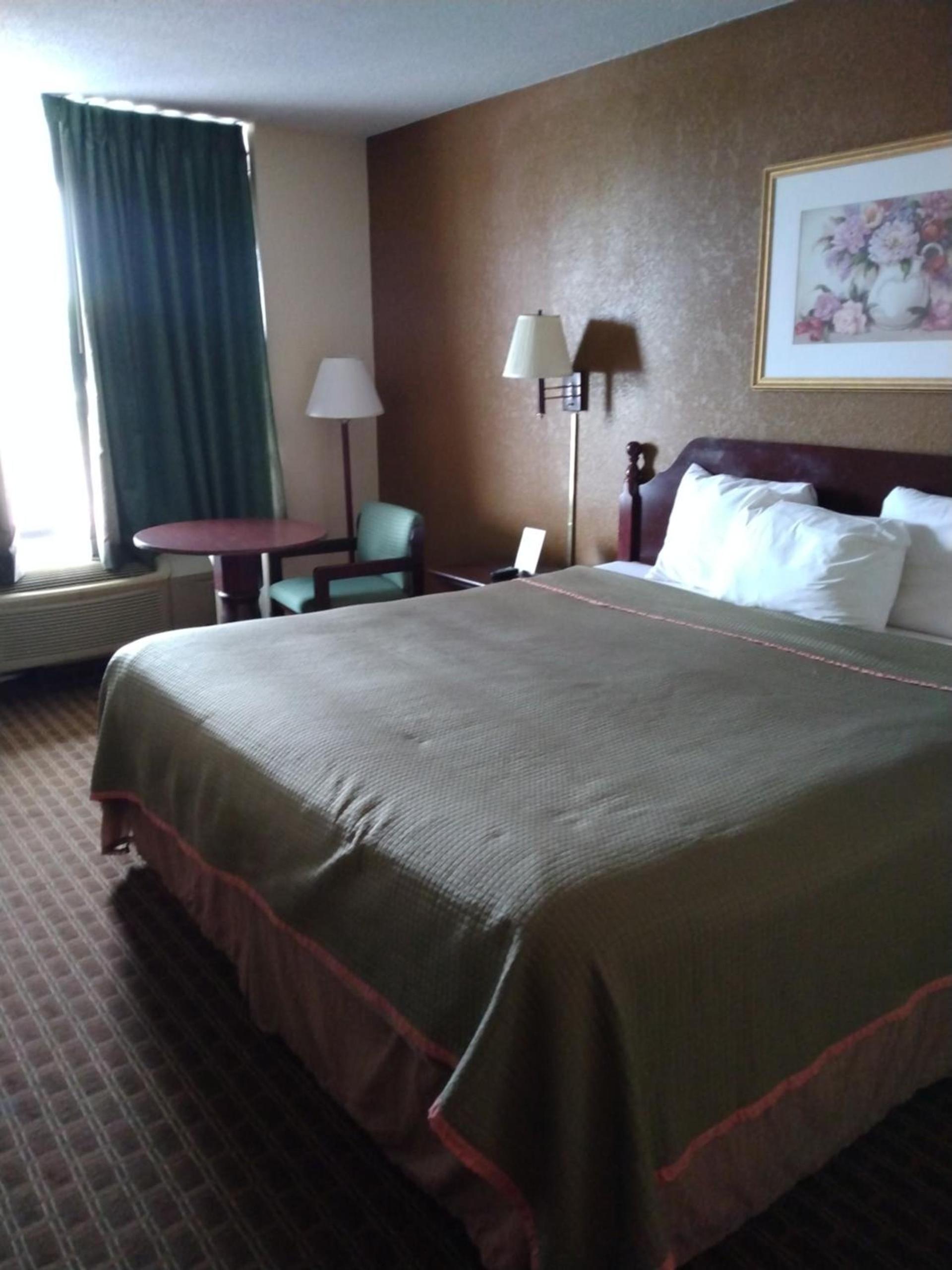 Rodeway Inn Cleveland TN I-75 photo 39