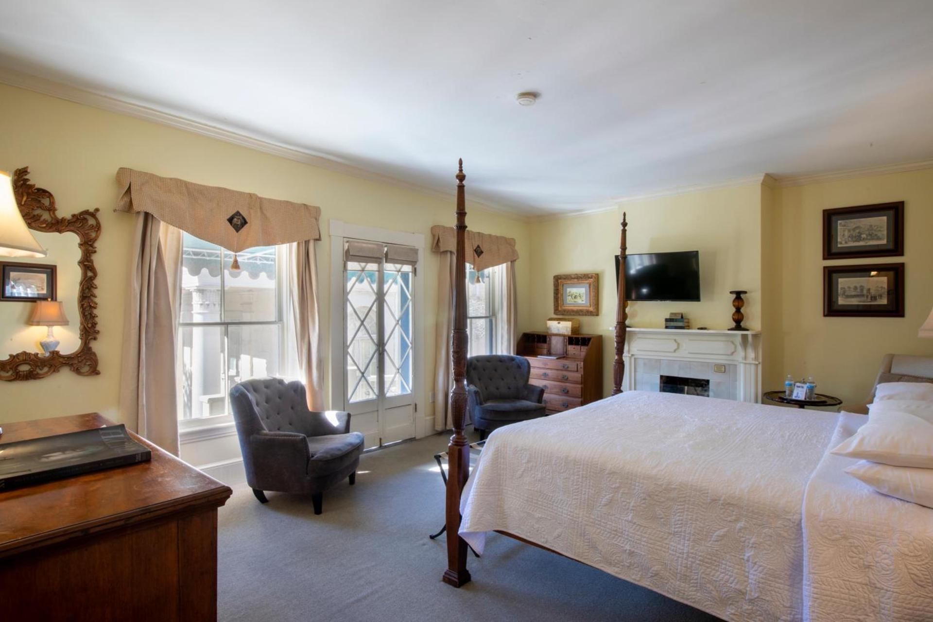 Foley House Inn photo 99