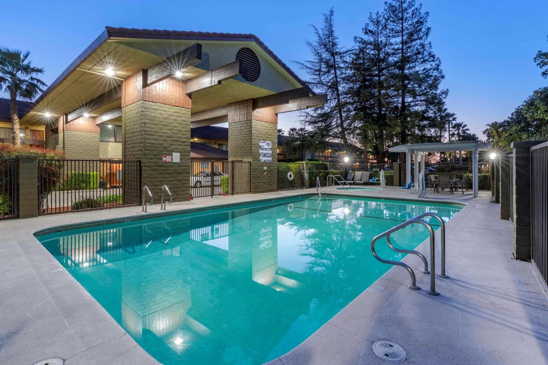 Best Western Orchard Inn photo 11