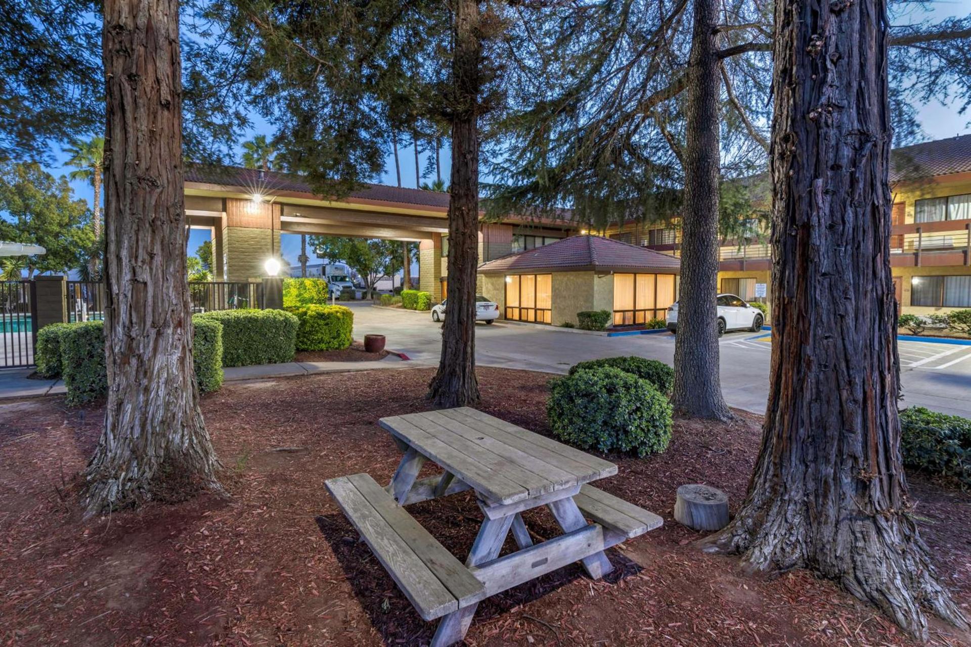 Best Western Orchard Inn photo 21
