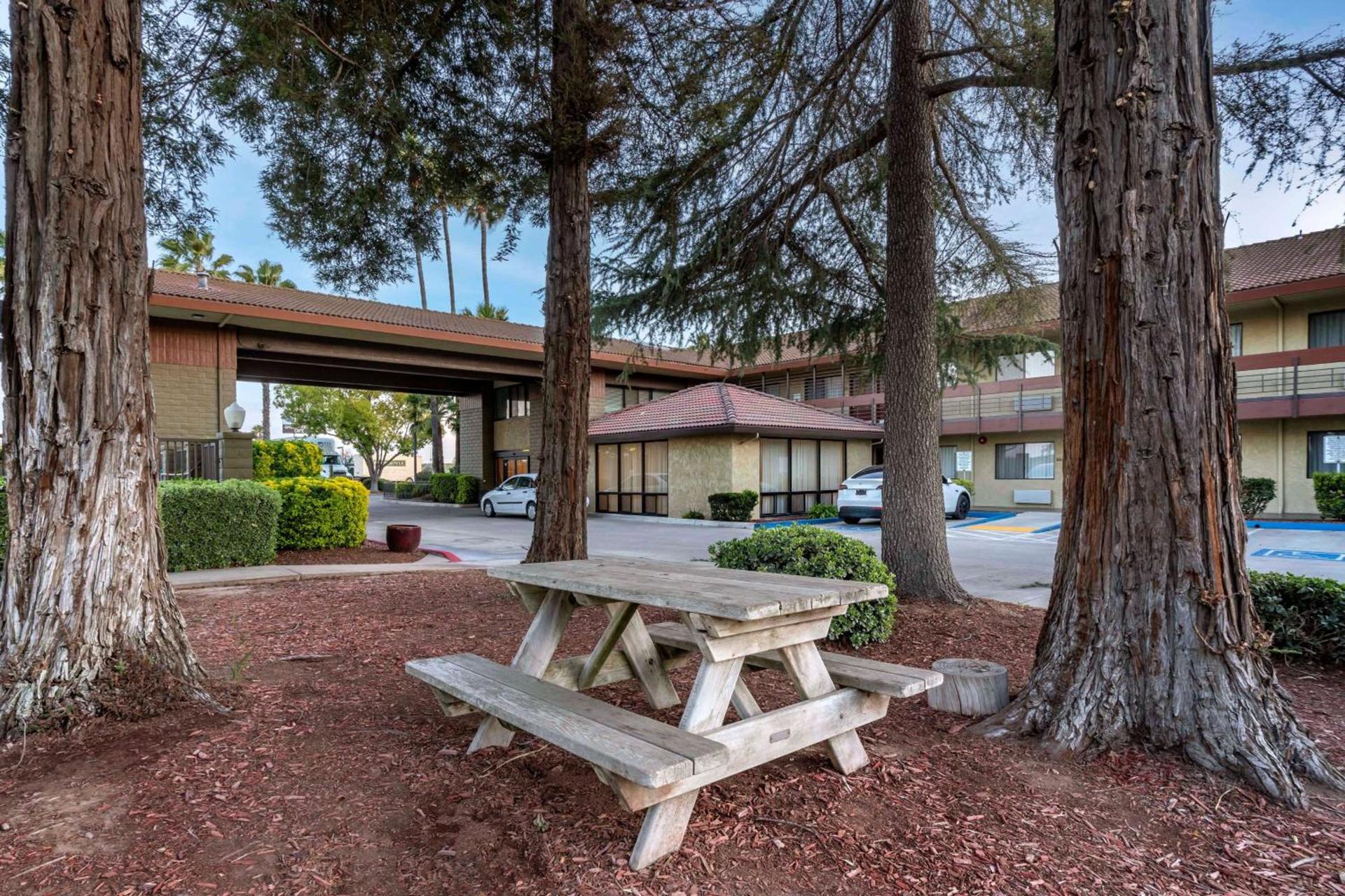 Best Western Orchard Inn photo 12