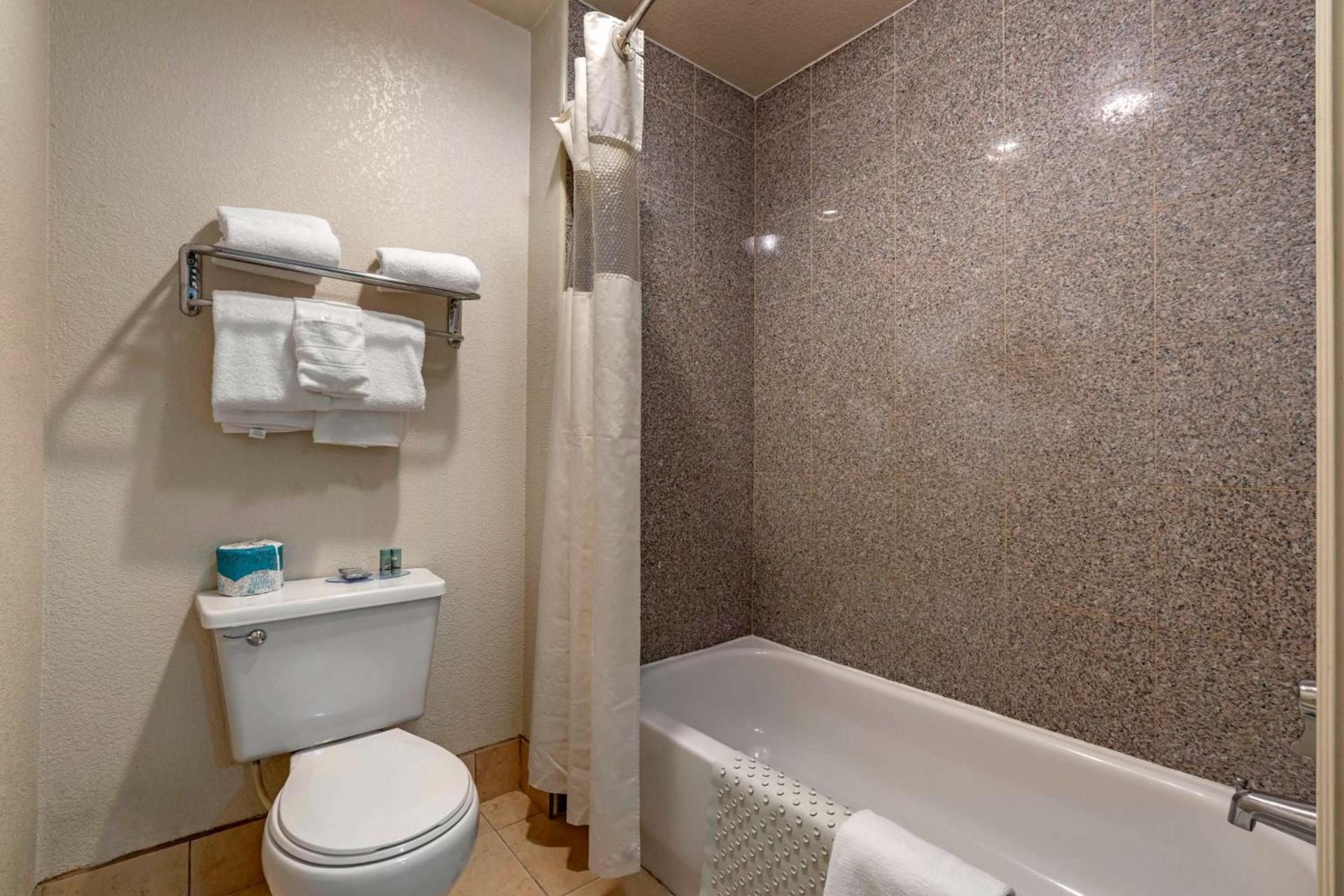 Best Western Orchard Inn photo 17