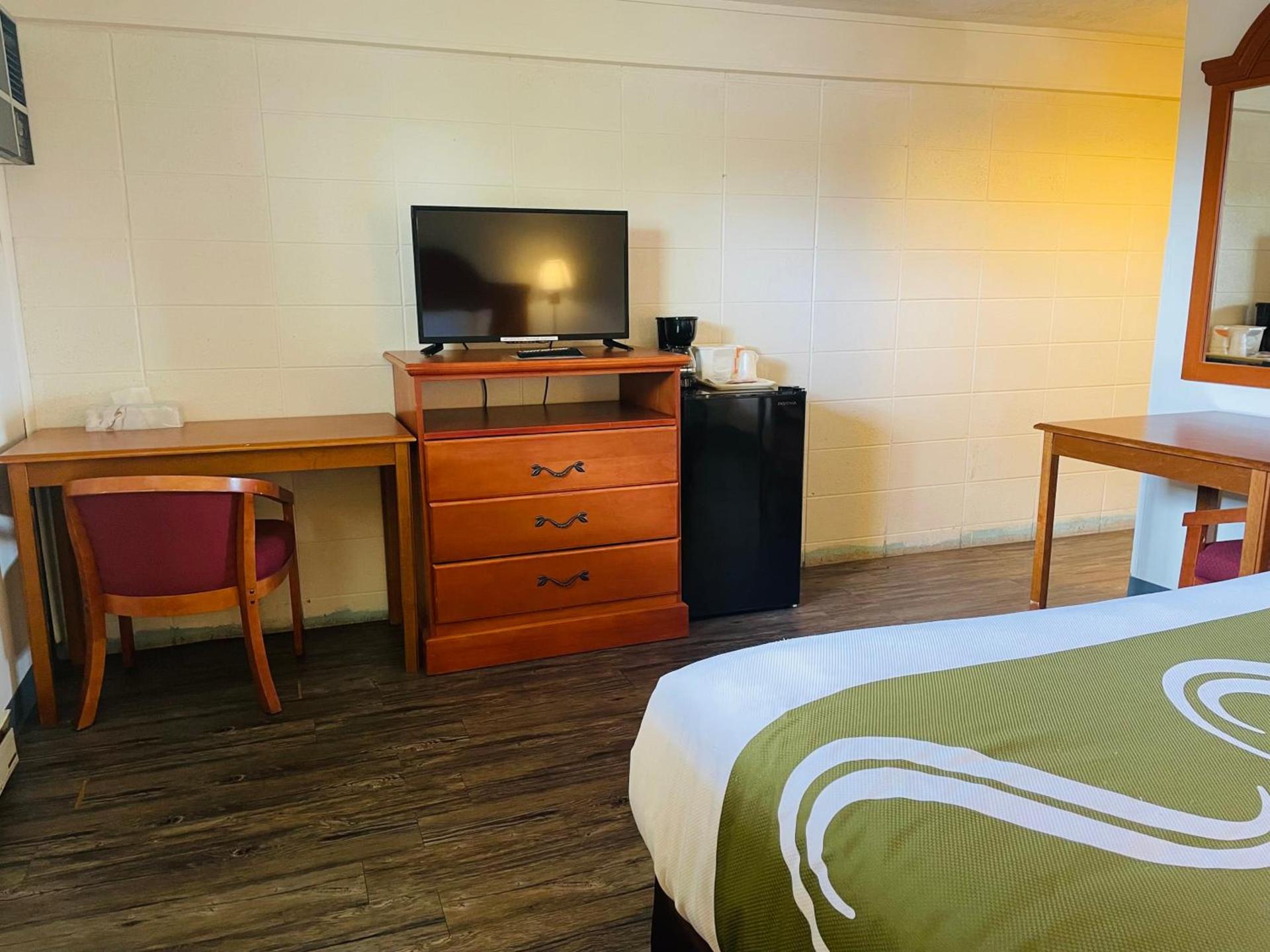 America's Best Value Inn Sandpoint photo 3