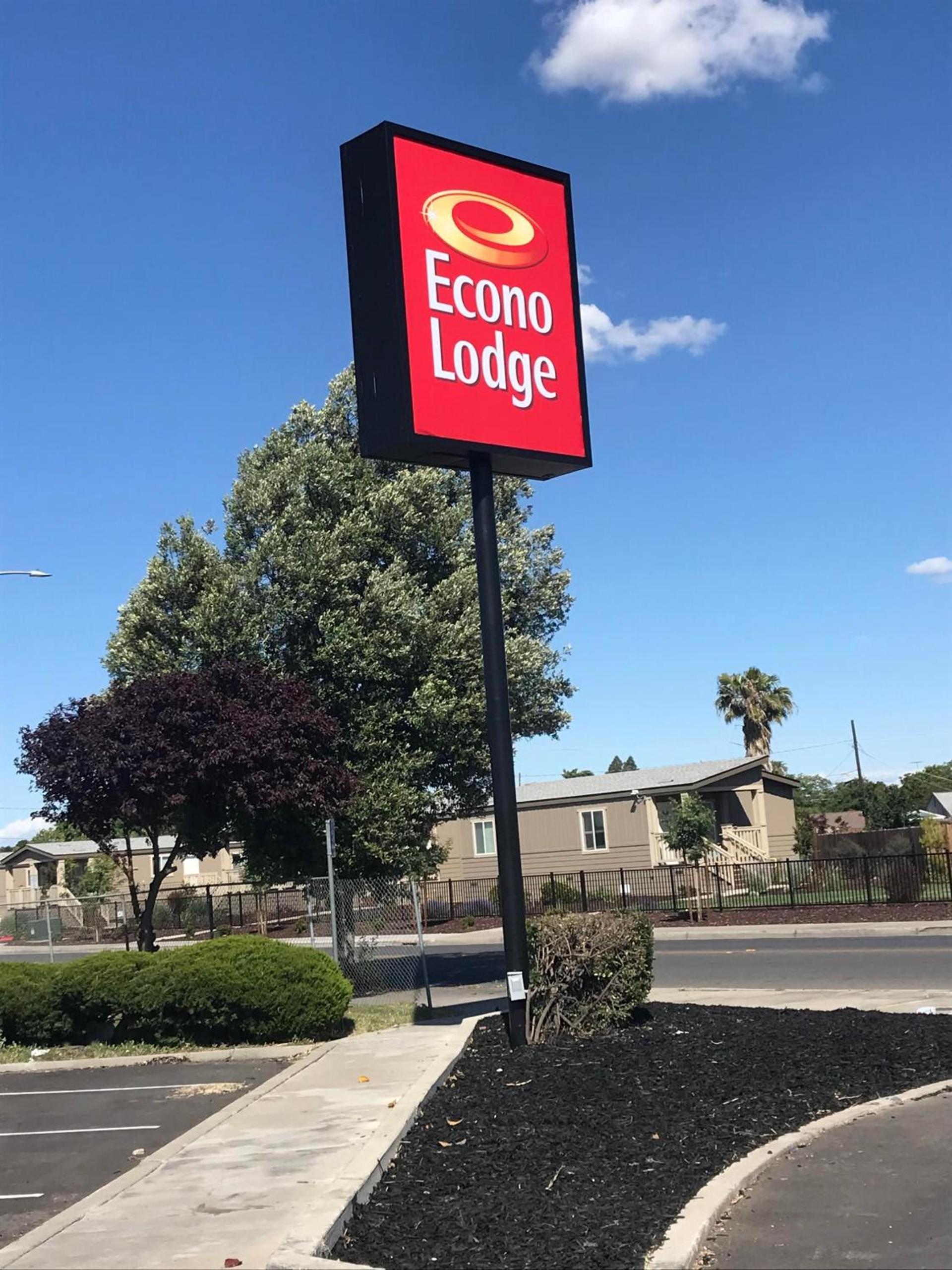Econo Lodge Stockton near I-5 Fairgrounds photo 48