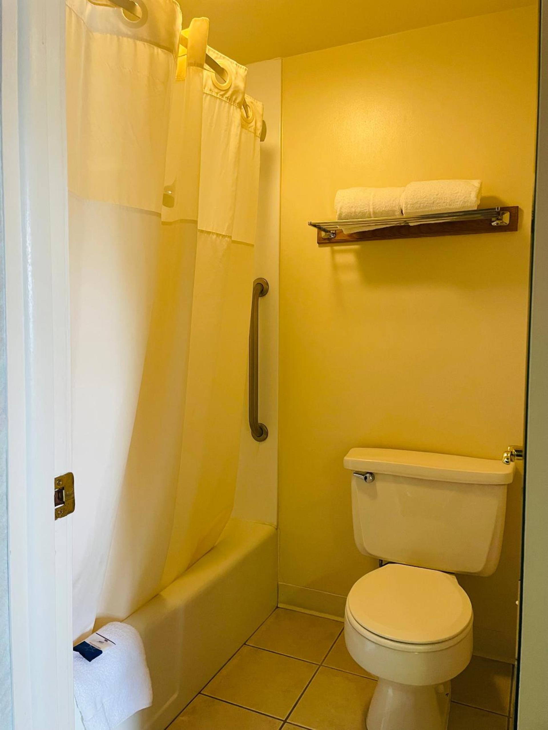 America's Best Value Inn Sandpoint photo 10