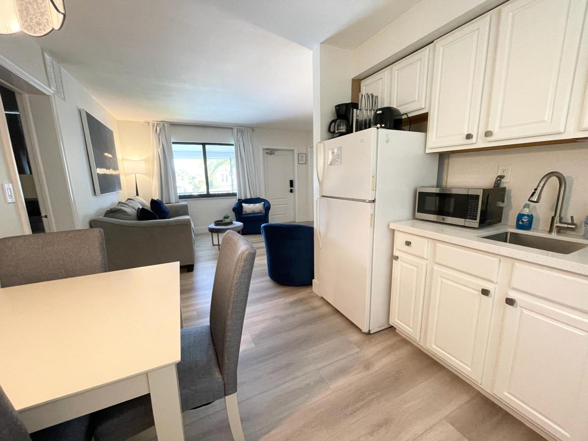 Tropic Isle Beach Resort photo 14