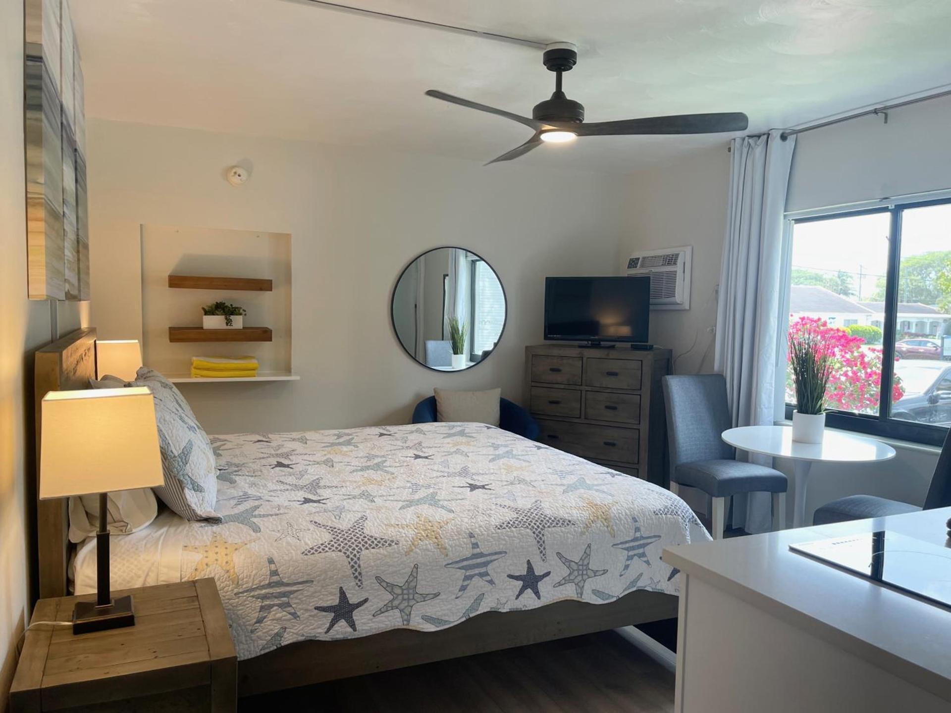 Tropic Isle Beach Resort photo 42