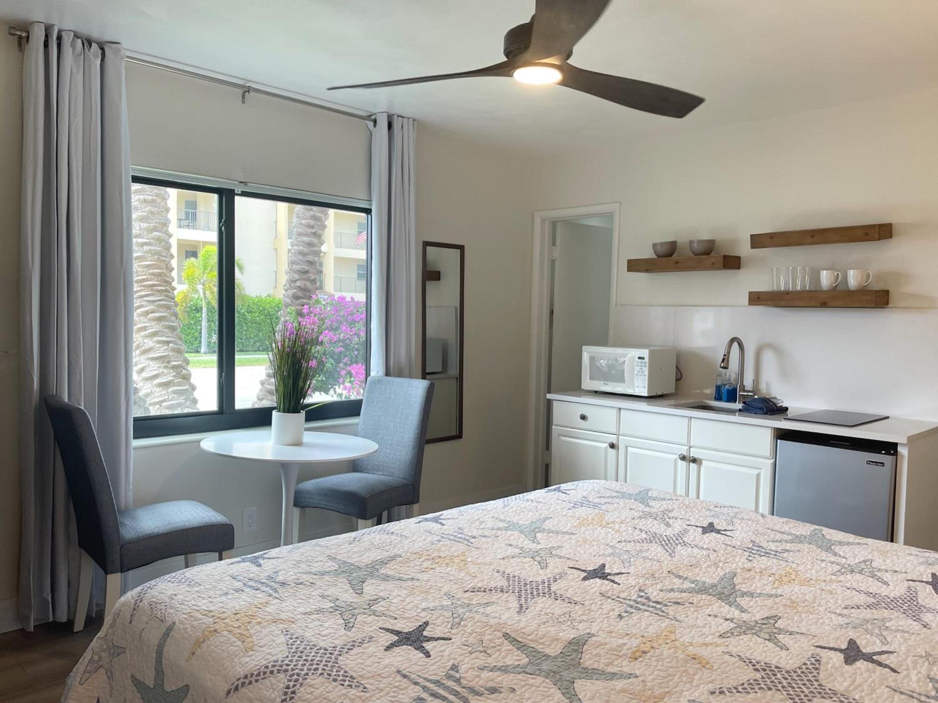 Tropic Isle Beach Resort photo 41
