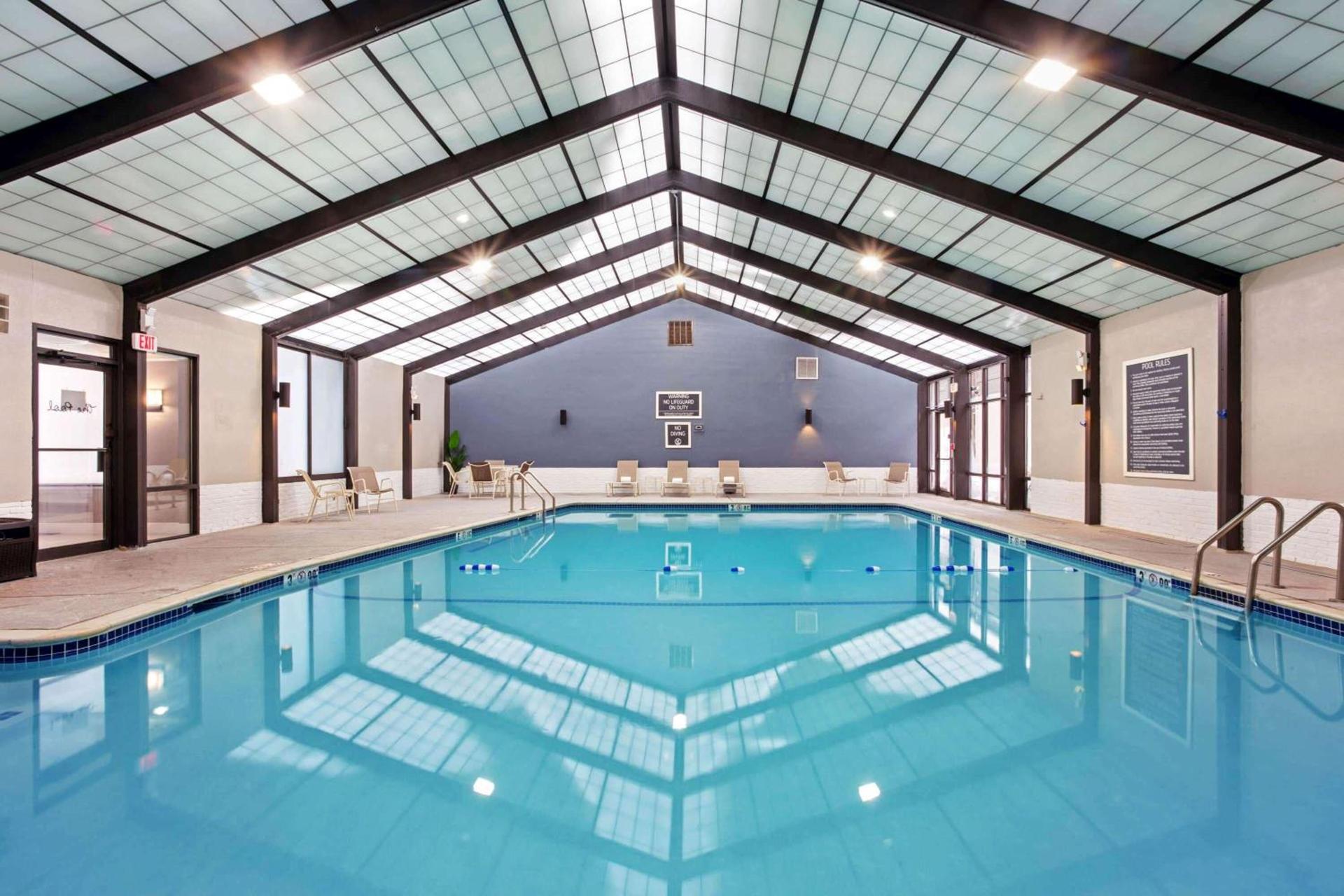 La Quinta by Wyndham Boston-Andover photo 2
