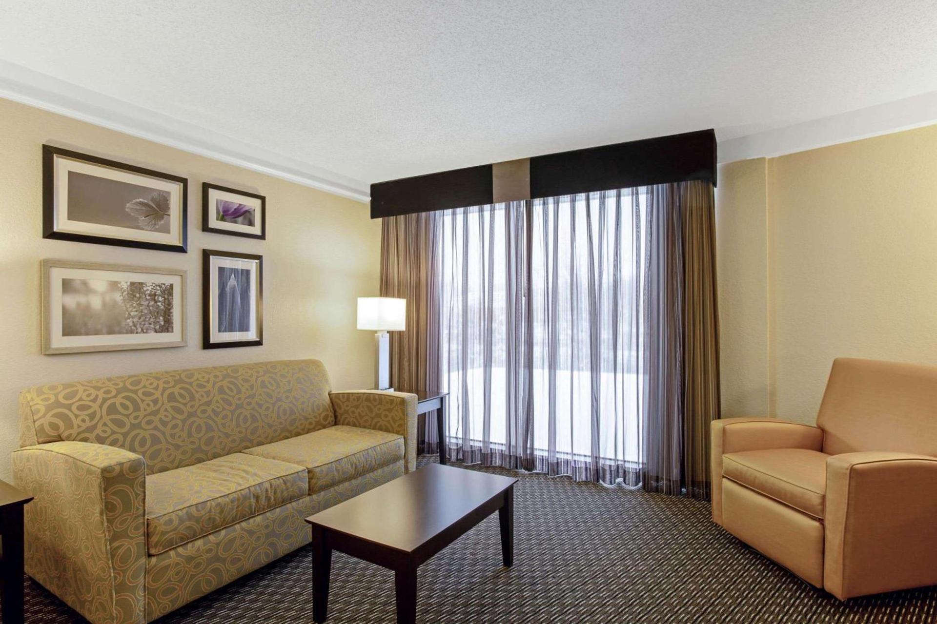 La Quinta by Wyndham Boston-Andover photo 14