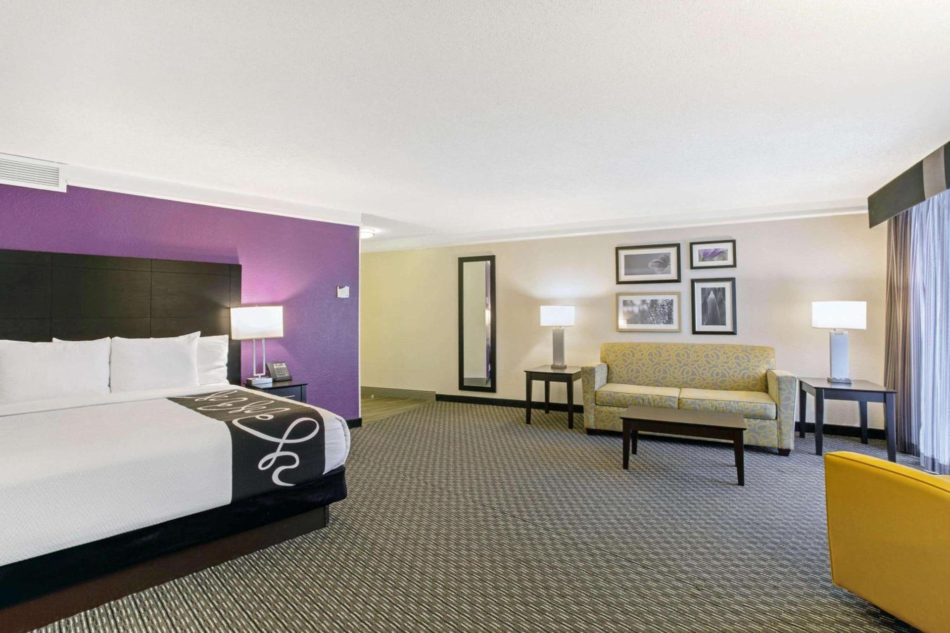 La Quinta by Wyndham Boston-Andover photo 17