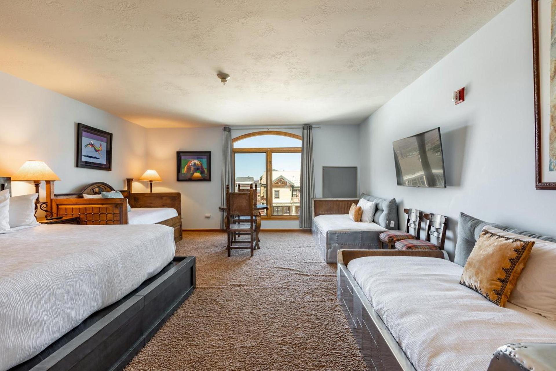 The Caledonian by All Seasons Resort Lodging photo 8