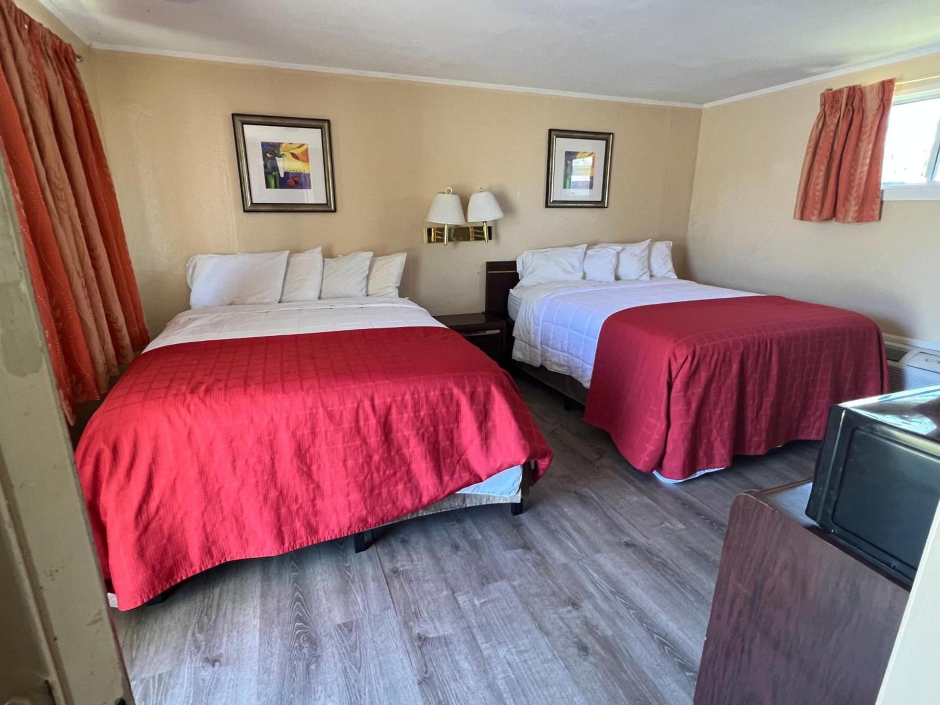 Beachway Motel photo 6