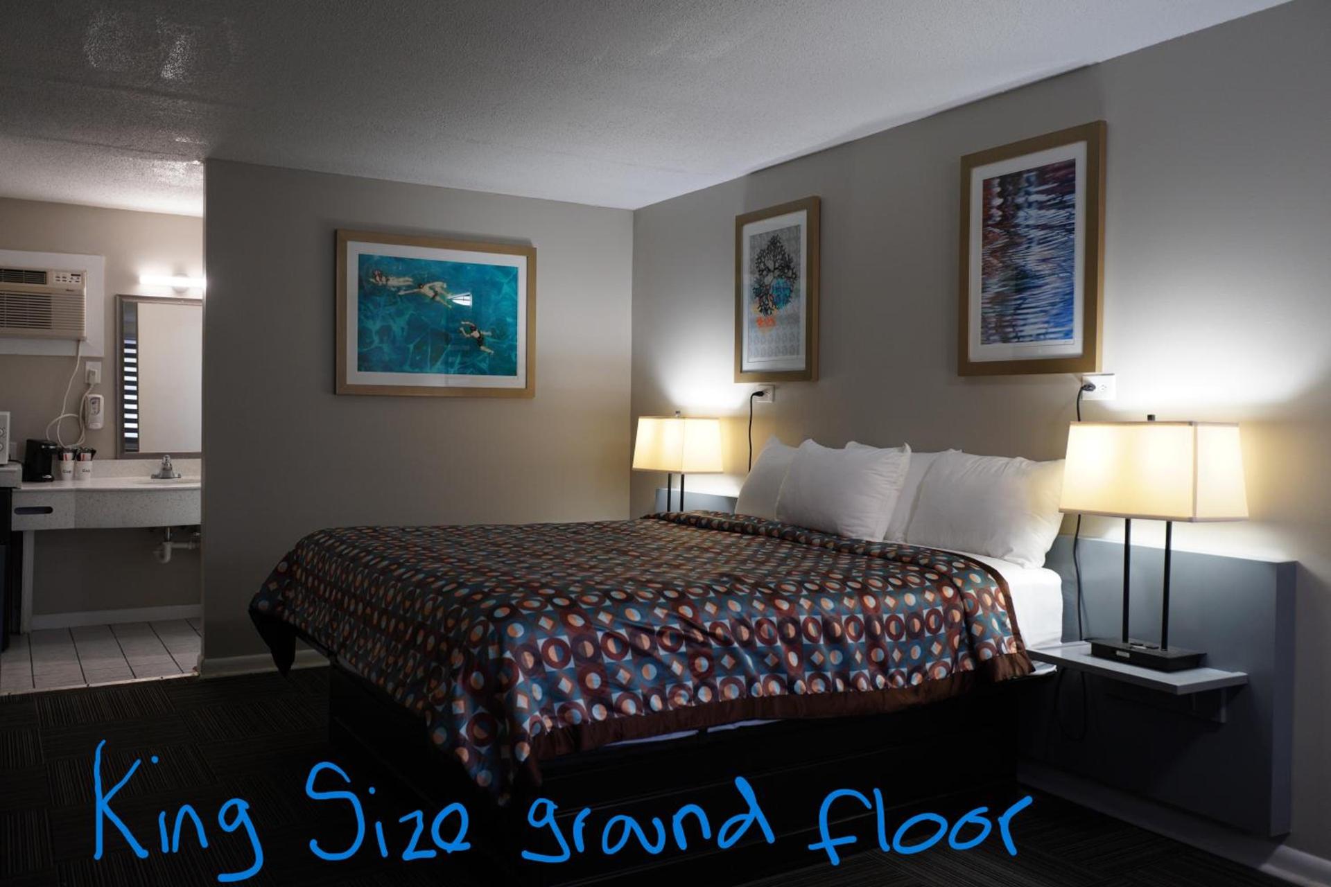 Economy Inn Historic District photo 5