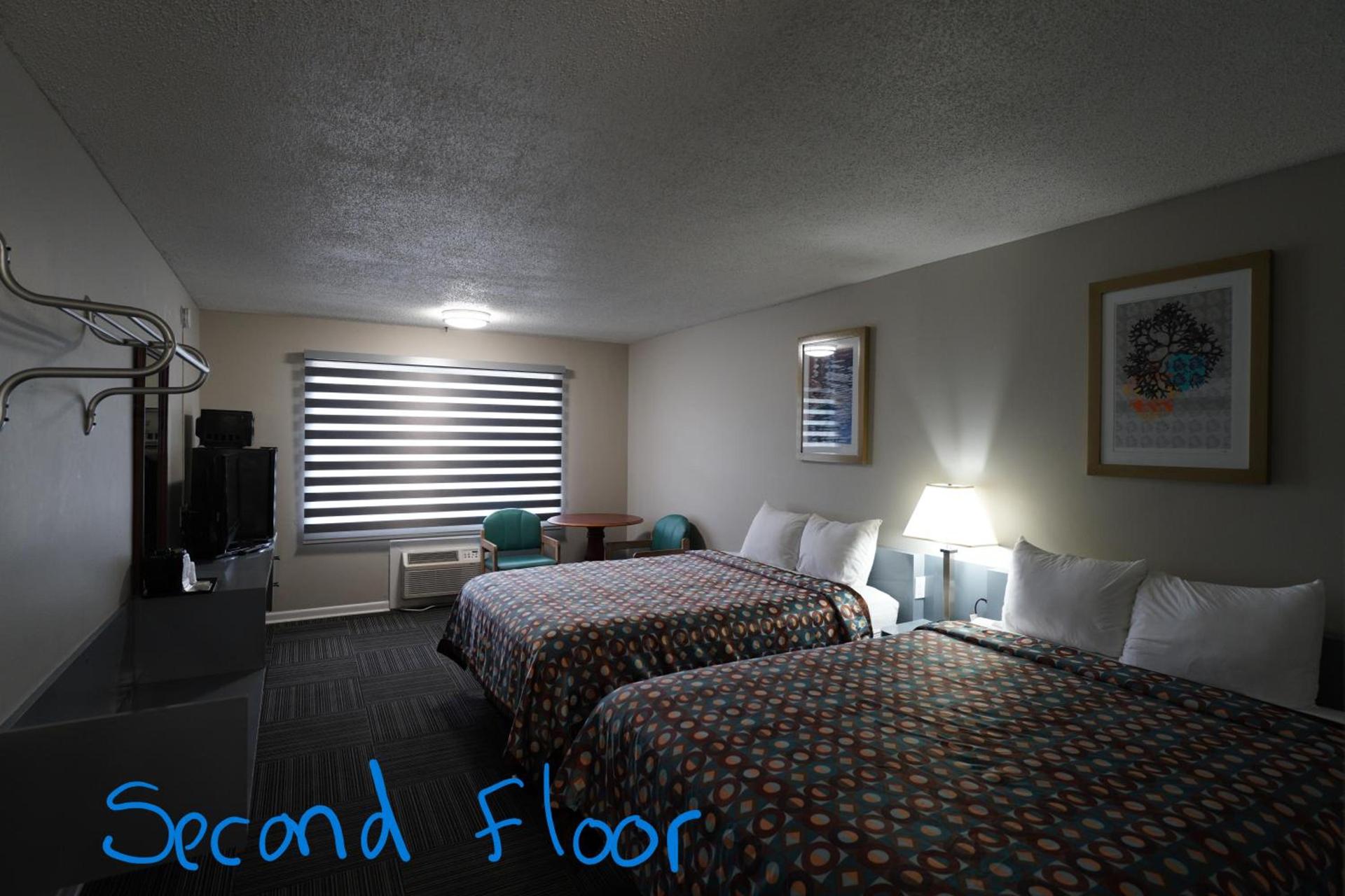 Economy Inn Historic District photo 48