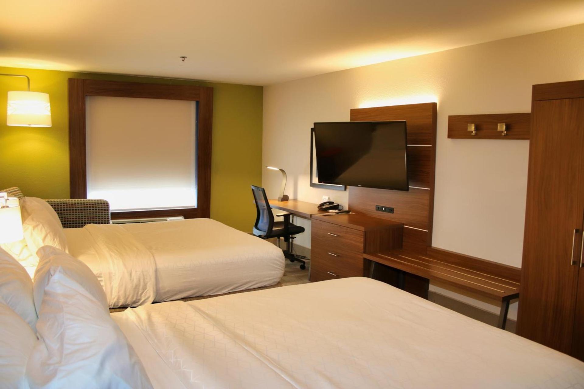 Holiday Inn Express by IHG photo 17