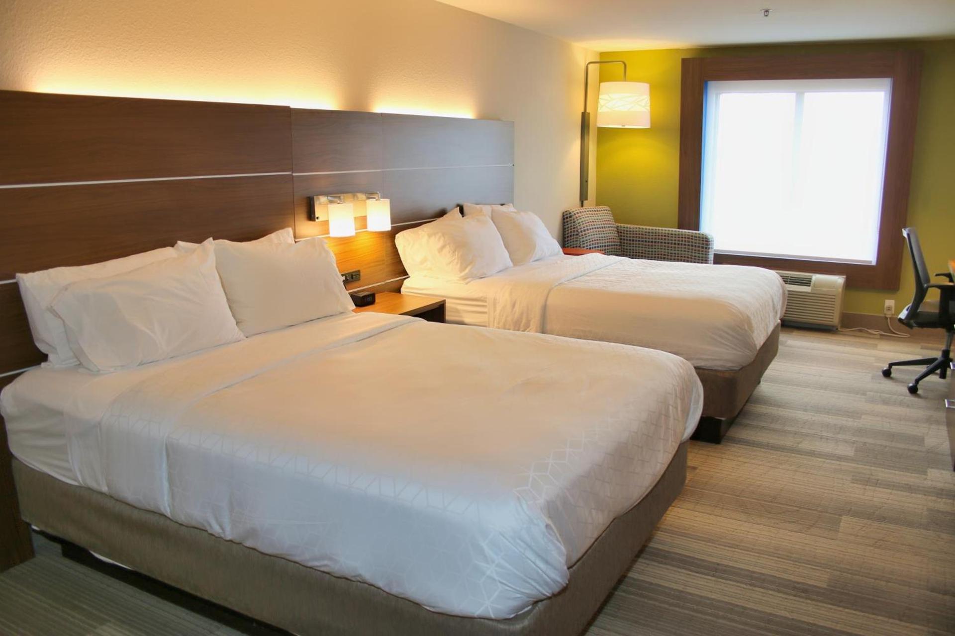 Holiday Inn Express by IHG photo 29