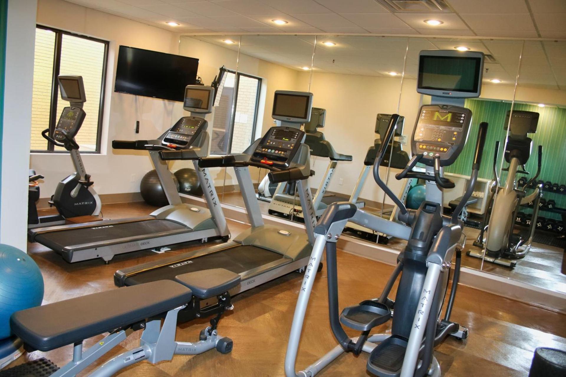 Holiday Inn Express by IHG photo 32