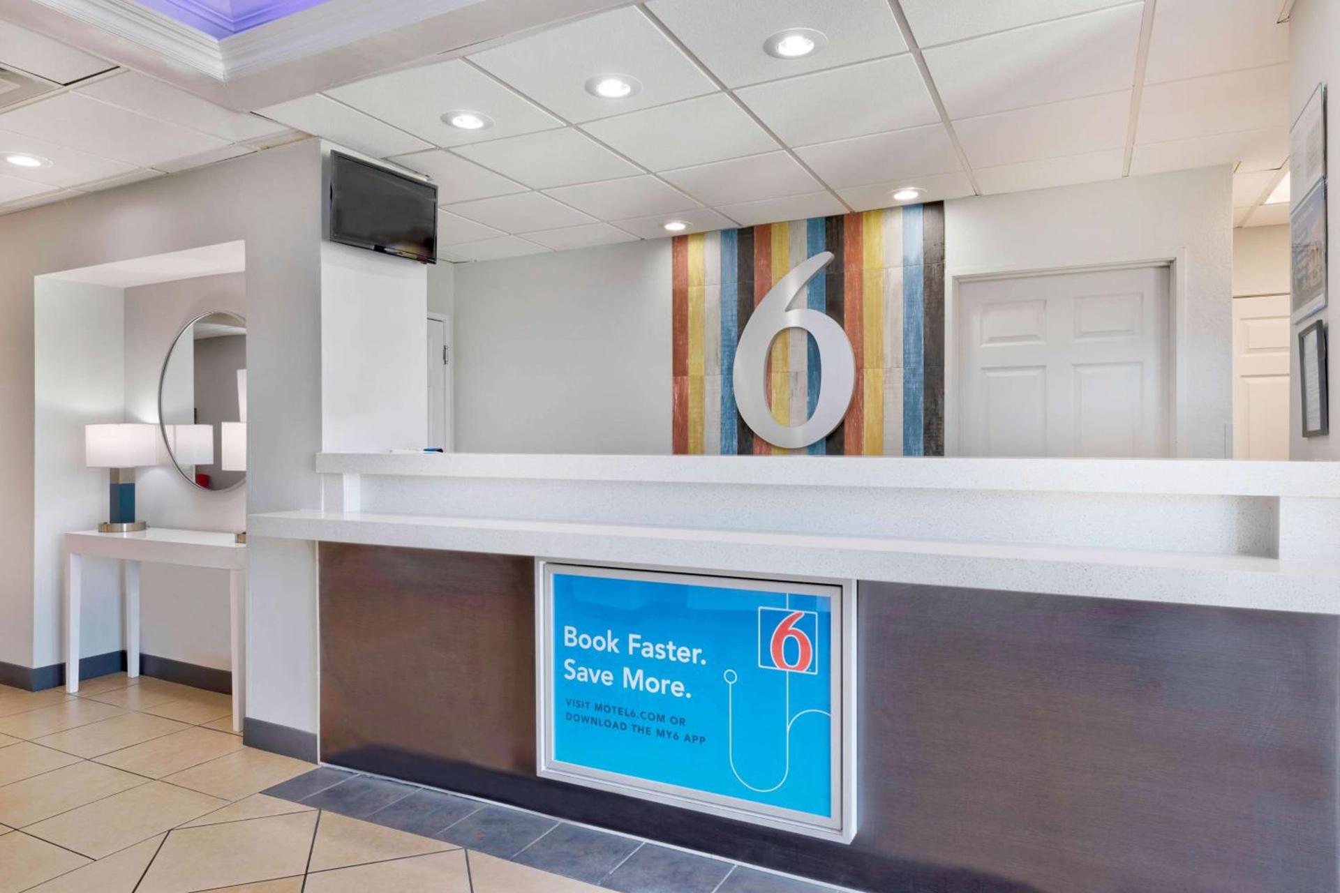 Motel 6-Norman, OK photo 20