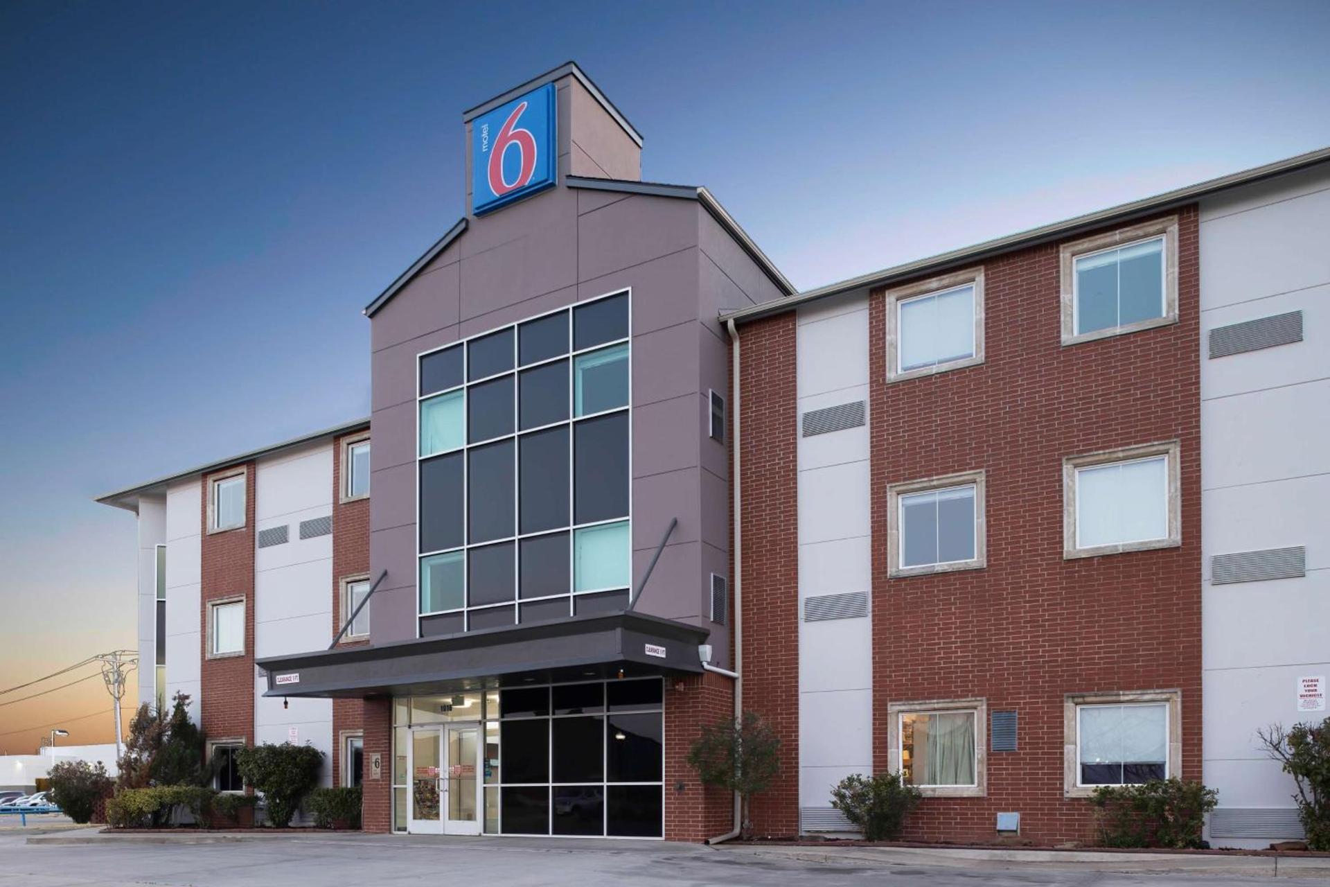 Motel 6-Norman, OK photo 2